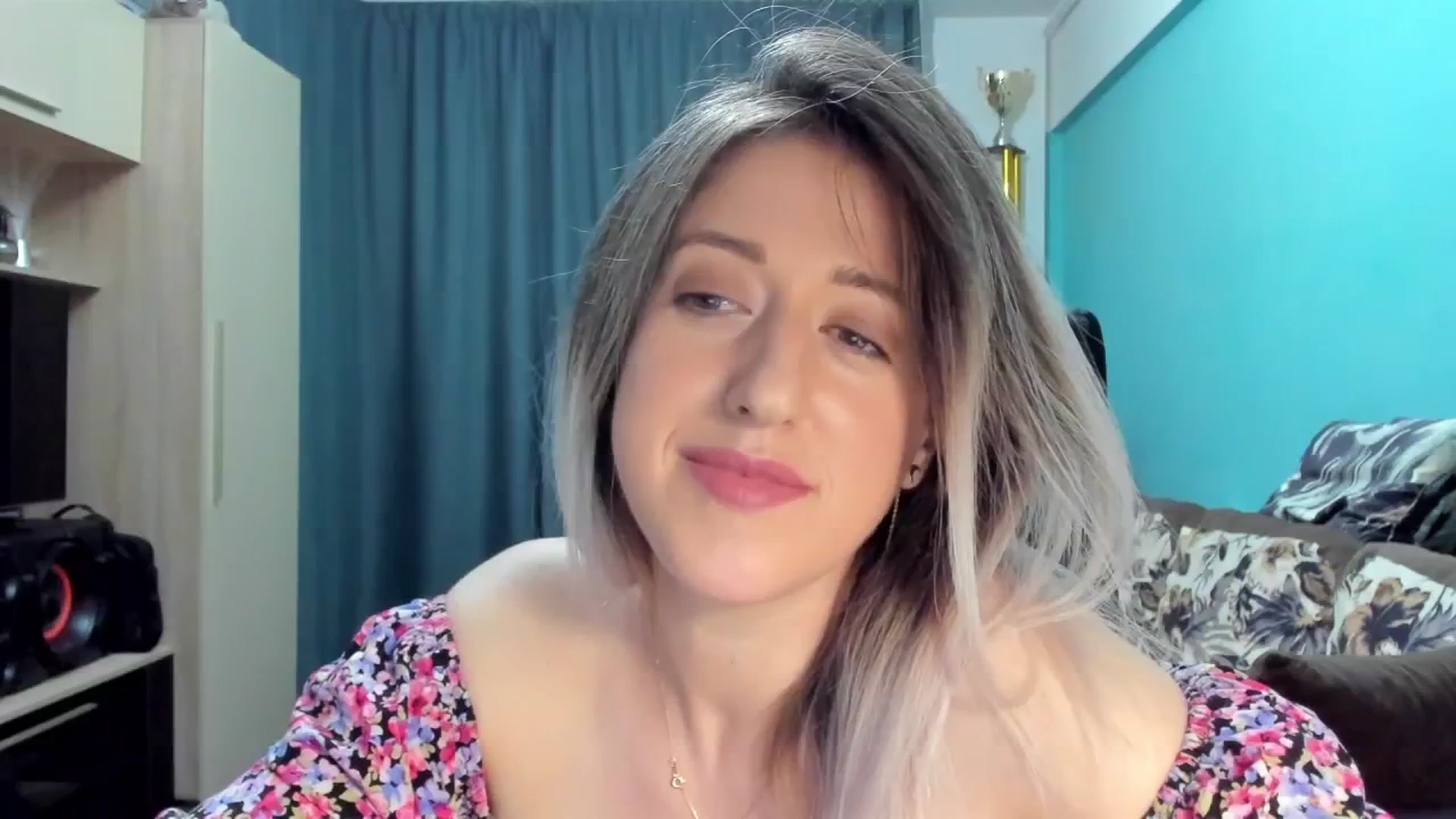 Gallery image thumbnail from SweetDelia_'s myfreecams stream on, 09/15/2024, 24:04 image 18 of 20