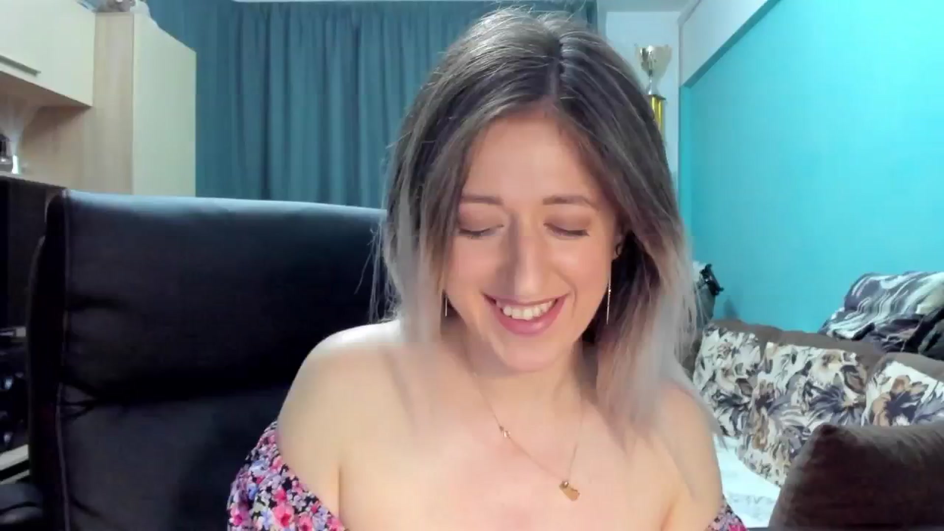 Gallery image thumbnail from SweetDelia_'s myfreecams stream on, 09/15/2024, 24:04 image 2 of 20