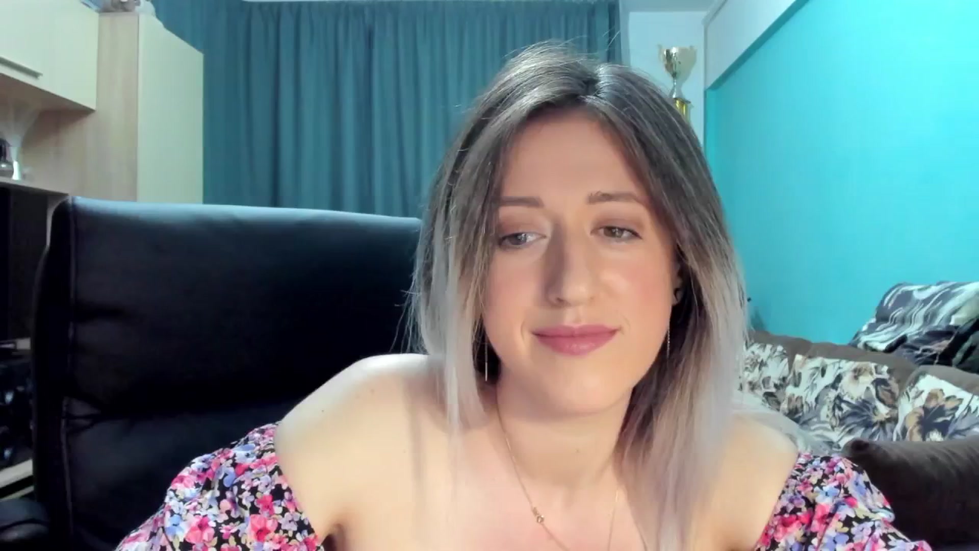 Gallery image thumbnail from SweetDelia_'s myfreecams stream on, 09/15/2024, 24:04 image 3 of 20