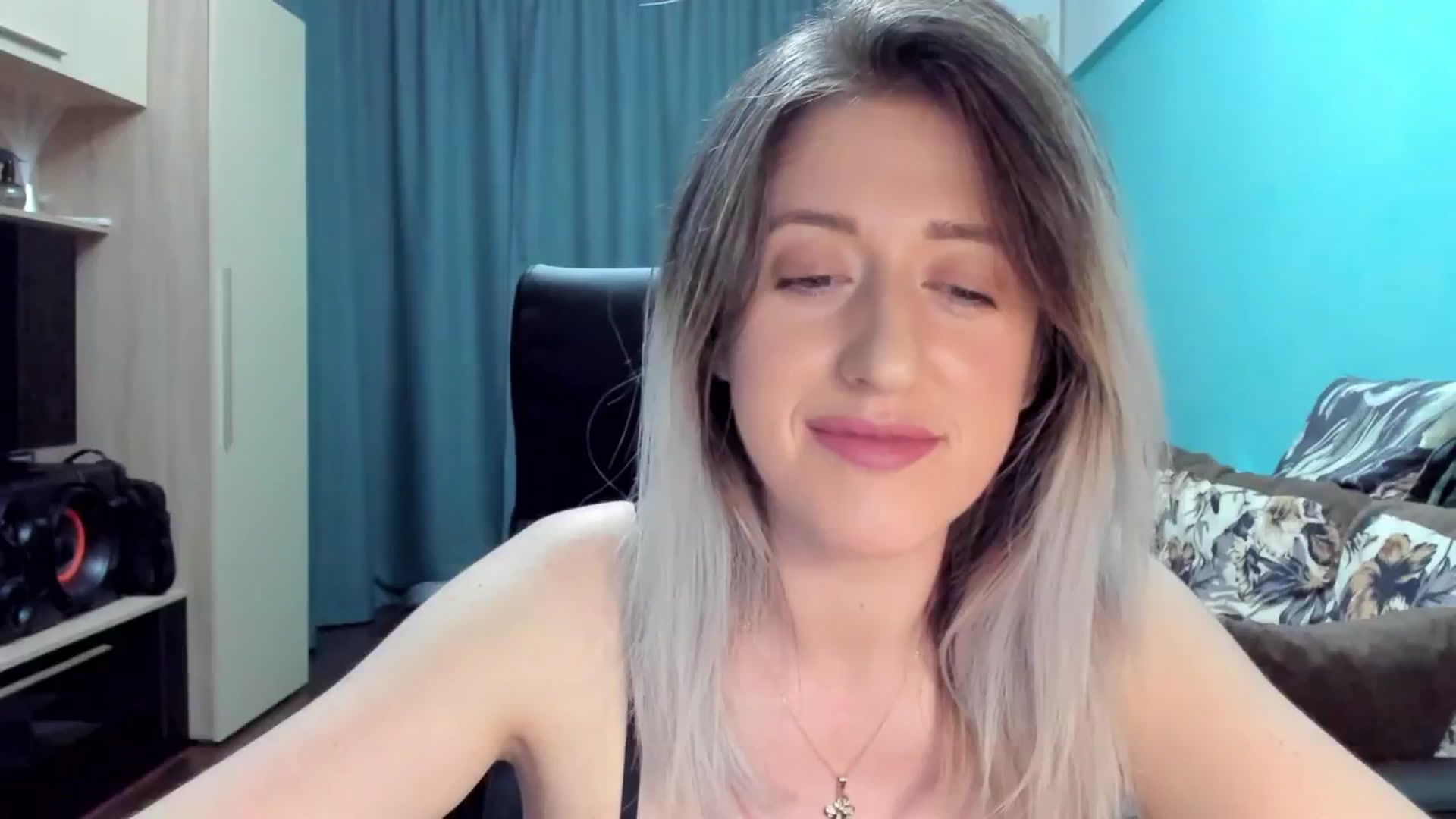 Gallery image thumbnail from SweetDelia_'s myfreecams stream on, 09/16/2024, 24:03 image 17 of 20