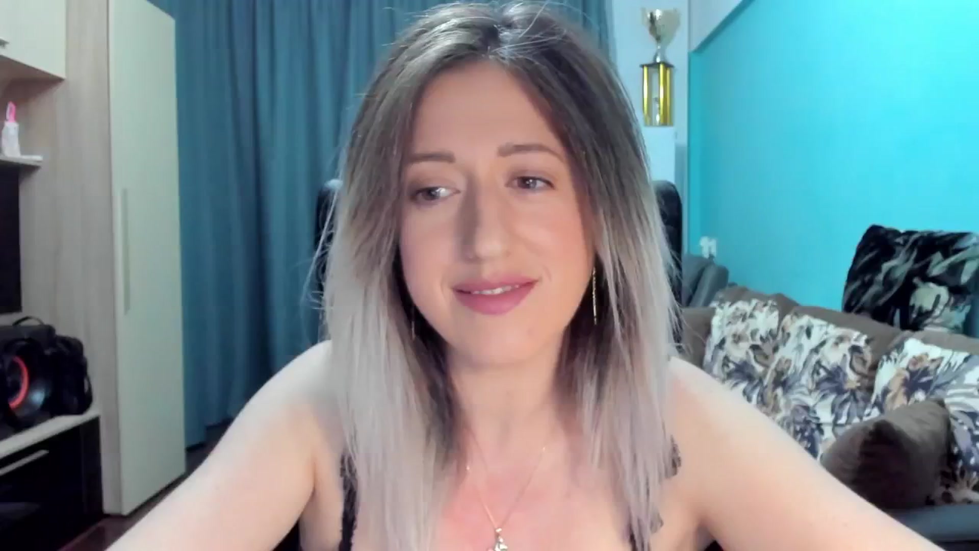 Gallery image thumbnail from SweetDelia_'s myfreecams stream on, 09/22/2024, 24:00 image 9 of 20