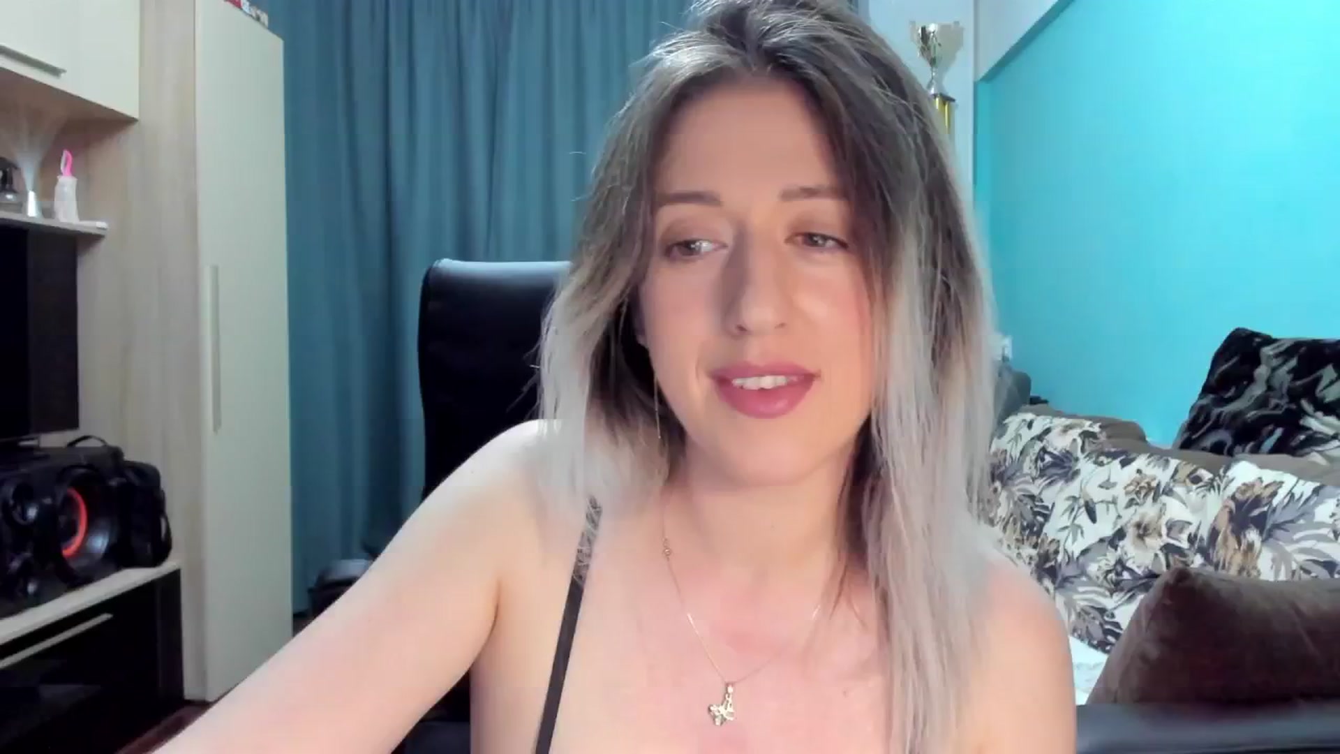Gallery image thumbnail from SweetDelia_'s myfreecams stream on, 09/24/2024, 24:02 image 12 of 20