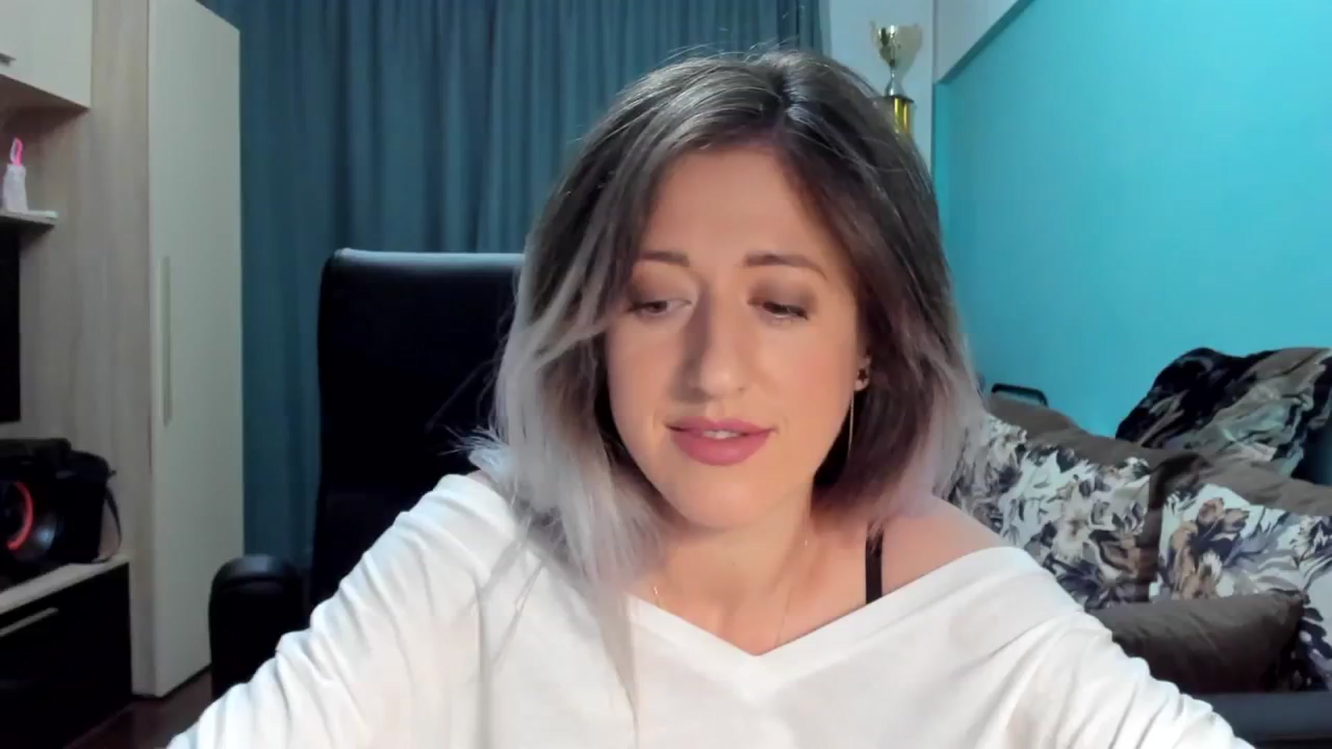 Gallery image thumbnail from SweetDelia_'s myfreecams stream on, 09/29/2024, 01:08 image 5 of 20