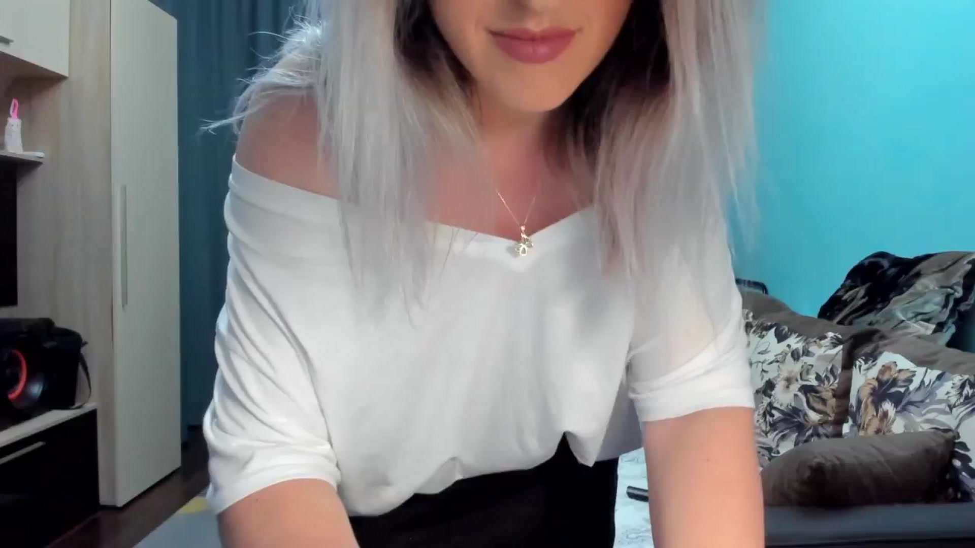Gallery image thumbnail from SweetDelia_'s myfreecams stream on, 09/29/2024, 01:08 image 19 of 20