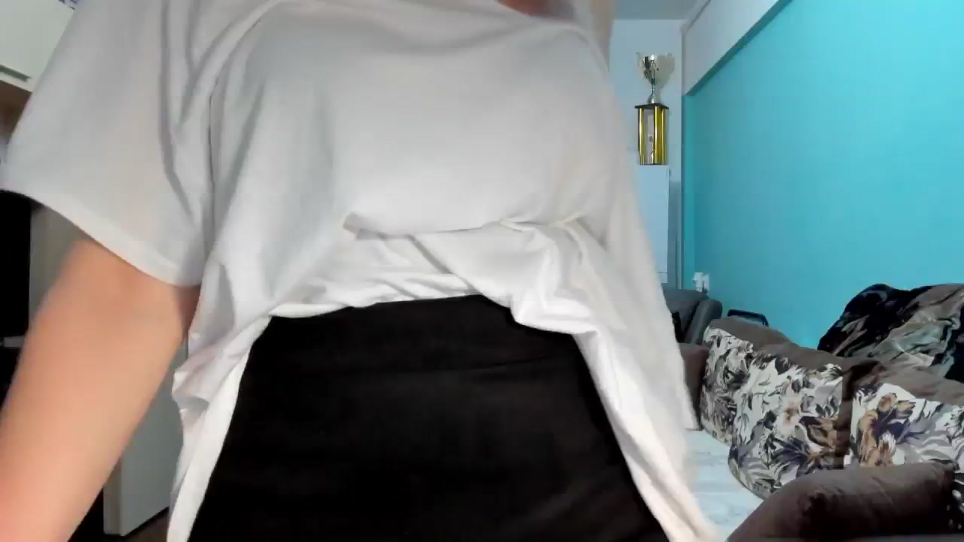 Gallery image thumbnail from SweetDelia_'s myfreecams stream on, 09/29/2024, 01:08 image 20 of 20