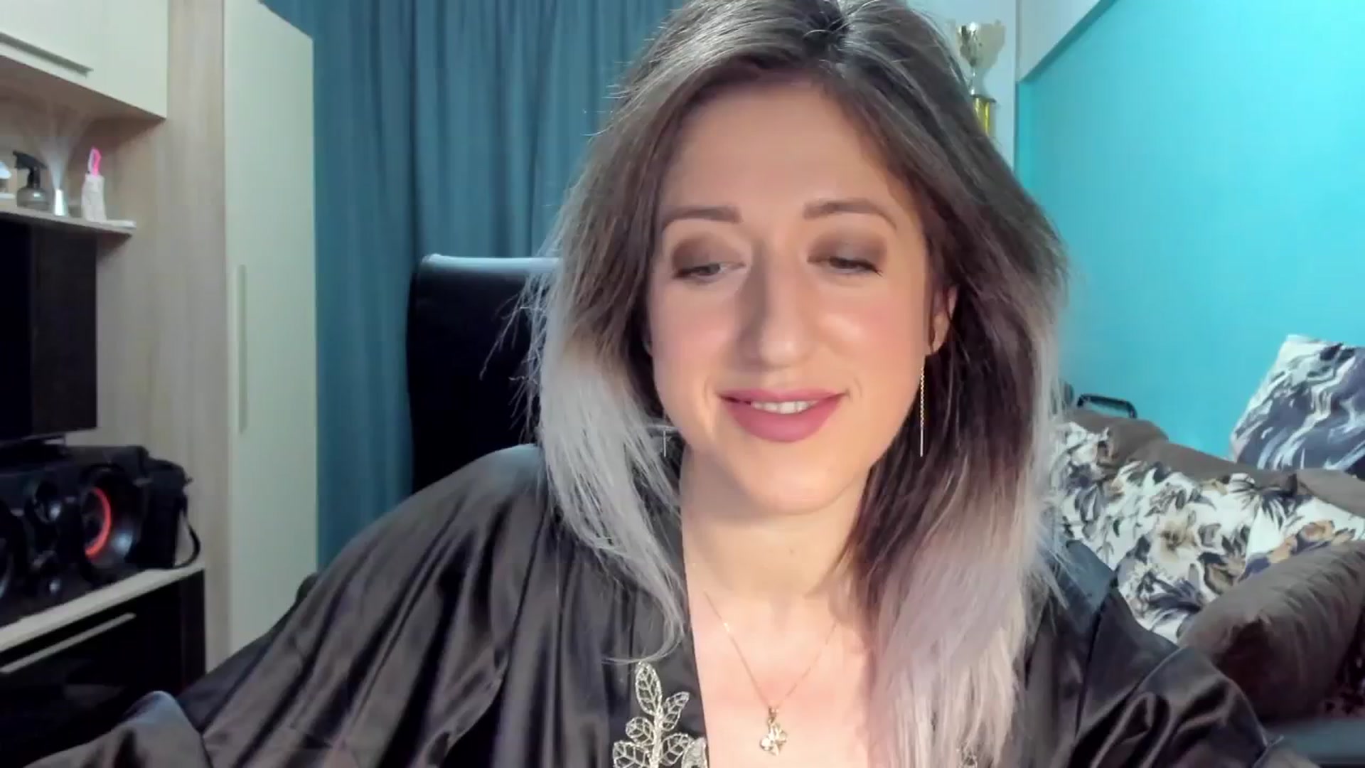 Gallery image thumbnail from SweetDelia_'s myfreecams stream on, 09/29/2024, 23:21 image 4 of 20