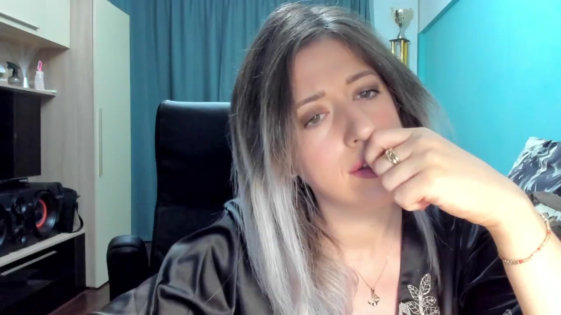 Gallery image thumbnail from SweetDelia_'s myfreecams stream on, 09/29/2024, 23:21 image 7 of 20