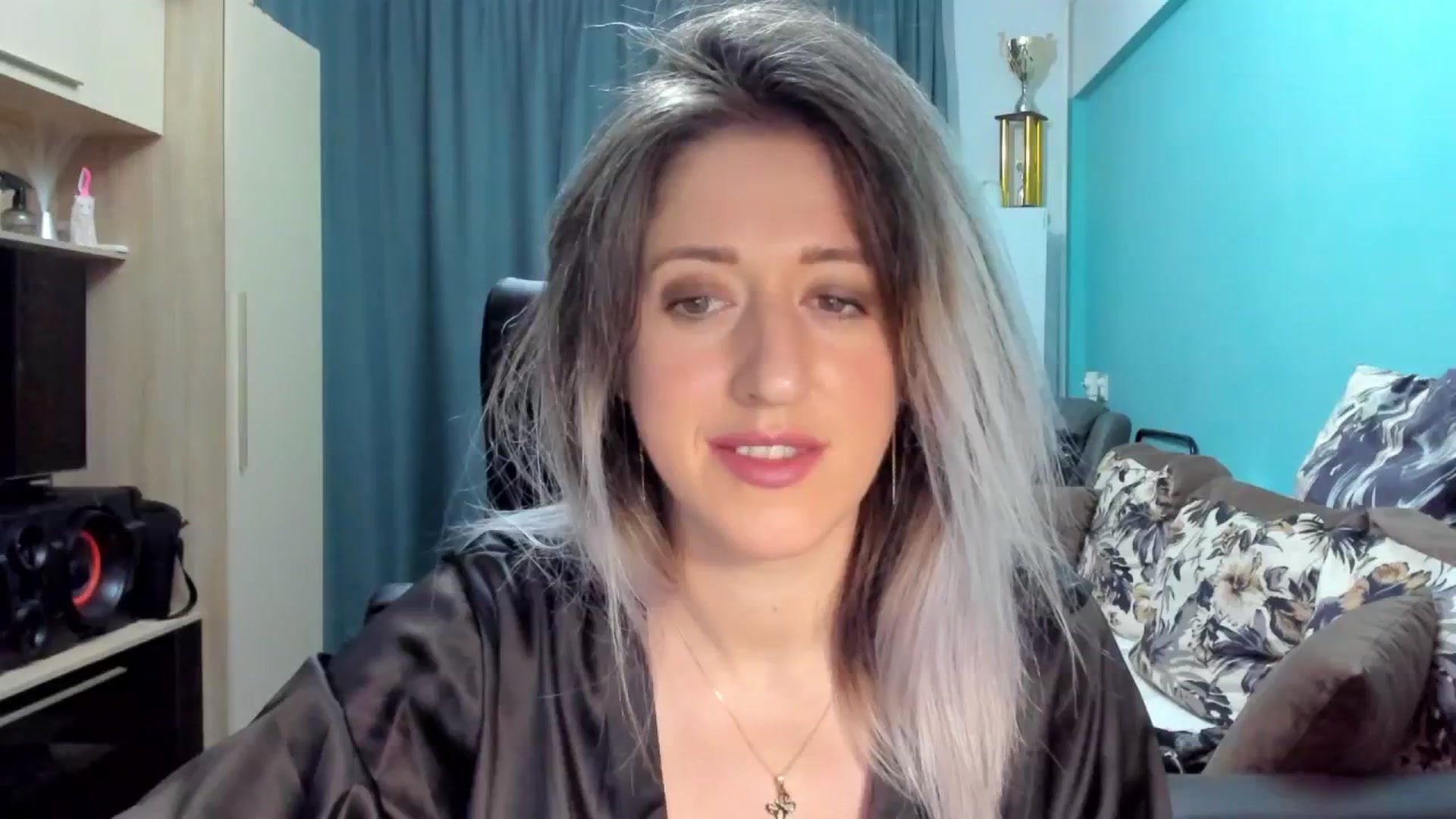 Gallery image thumbnail from SweetDelia_'s myfreecams stream on, 09/30/2024, 01:30 image 19 of 20