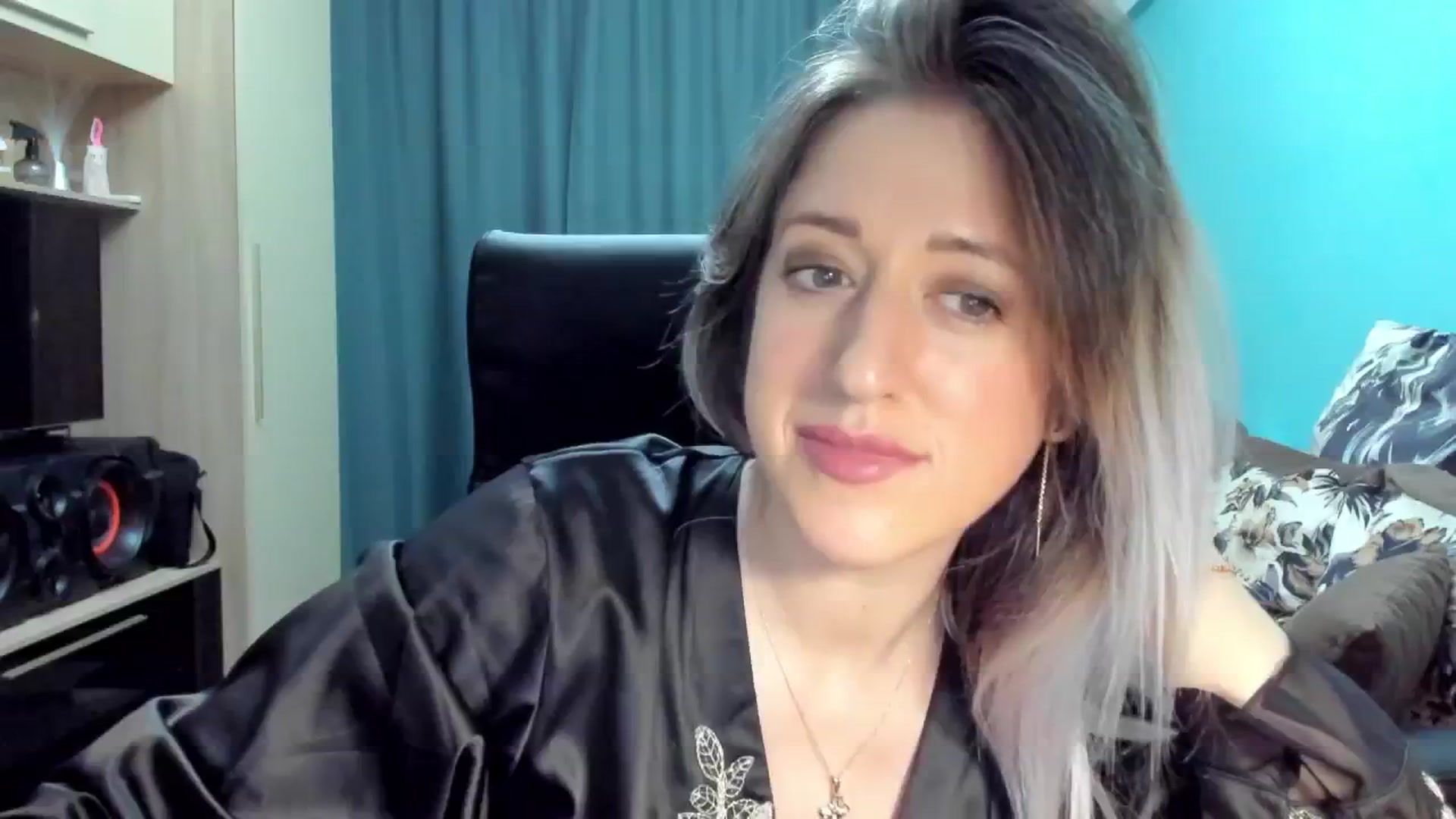 Gallery image thumbnail from SweetDelia_'s myfreecams stream on, 09/30/2024, 01:30 image 1 of 20