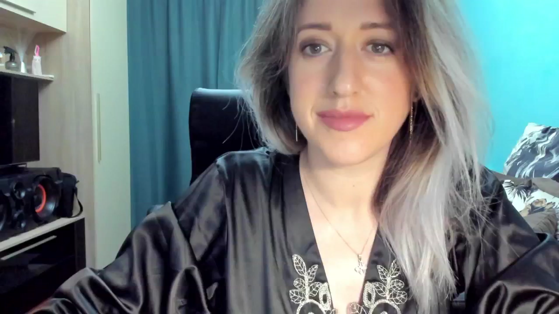 Gallery image thumbnail from SweetDelia_'s myfreecams stream on, 09/30/2024, 01:30 image 3 of 20