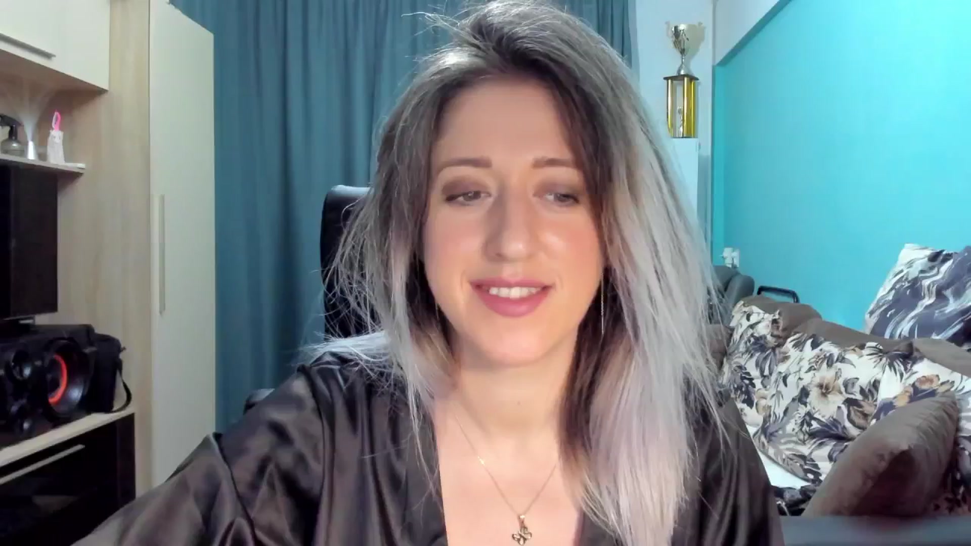 Gallery image thumbnail from SweetDelia_'s myfreecams stream on, 09/30/2024, 01:30 image 18 of 20