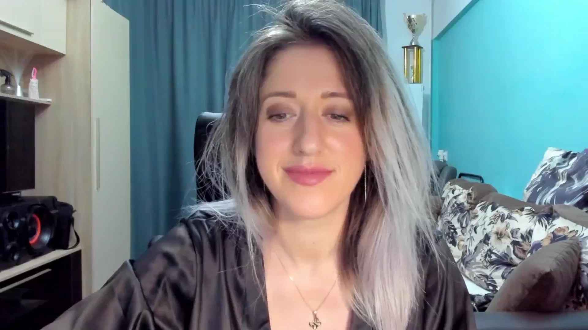 Gallery image thumbnail from SweetDelia_'s myfreecams stream on, 09/30/2024, 01:30 image 17 of 20