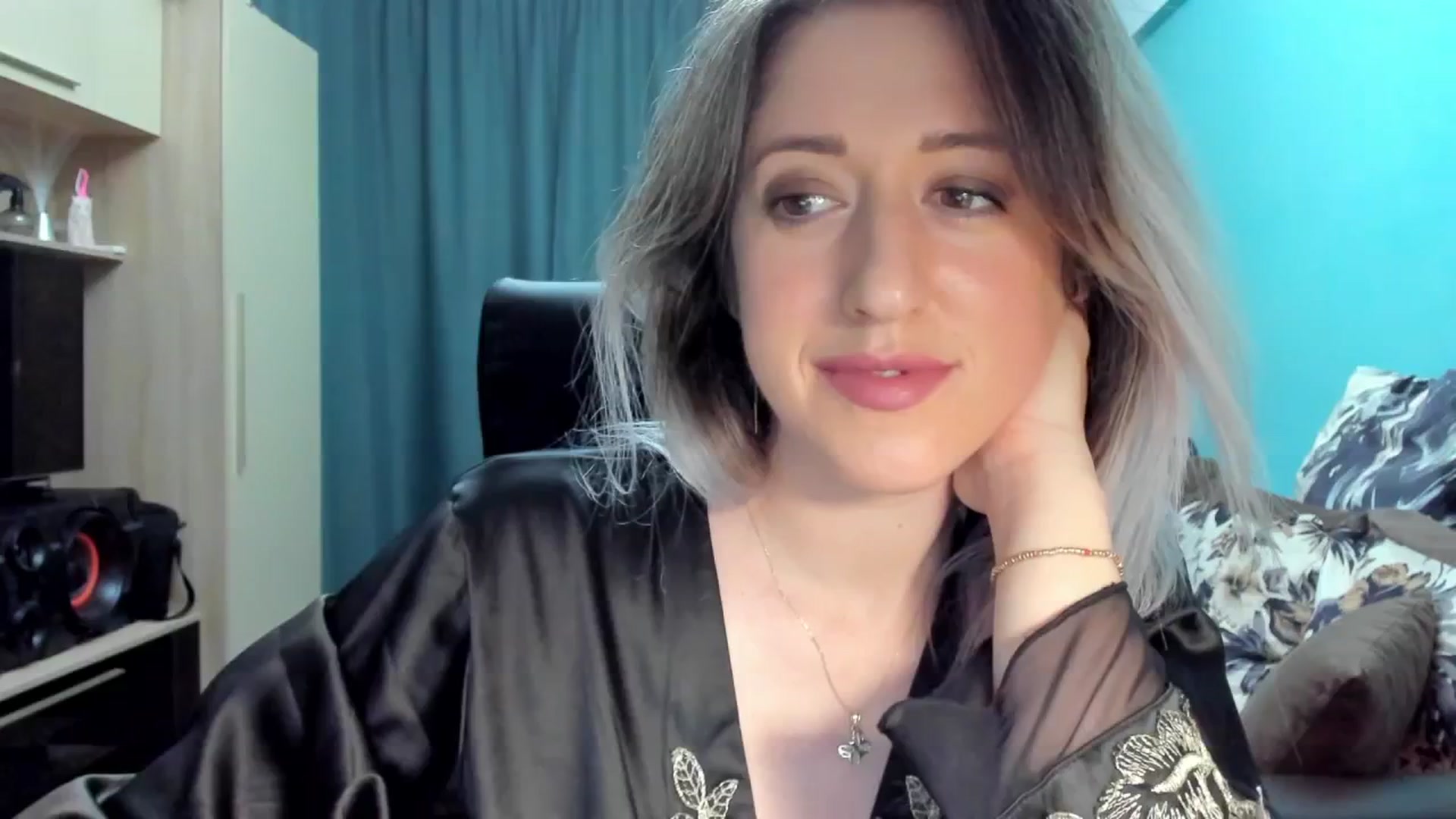 Gallery image thumbnail from SweetDelia_'s myfreecams stream on, 09/30/2024, 01:30 image 5 of 20