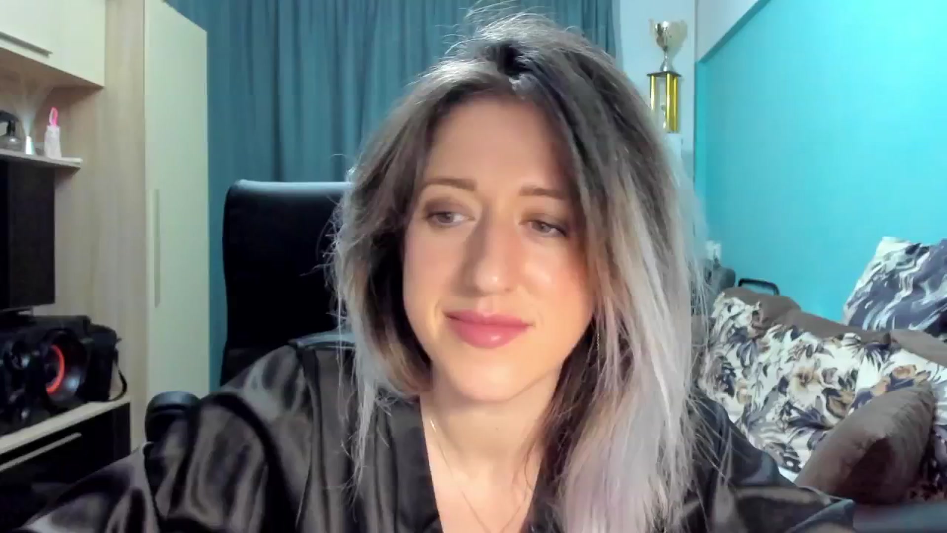 Gallery image thumbnail from SweetDelia_'s myfreecams stream on, 09/30/2024, 02:07 image 13 of 20