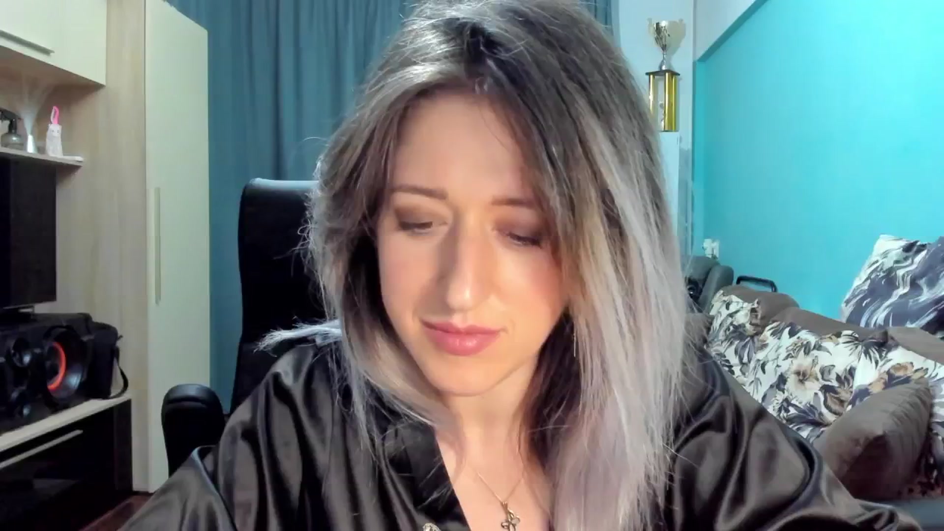 Gallery image thumbnail from SweetDelia_'s myfreecams stream on, 09/30/2024, 02:07 image 17 of 20