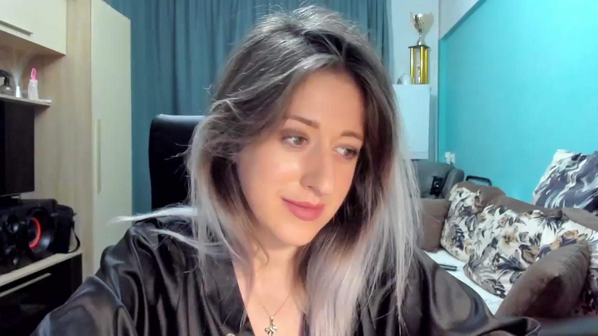 Gallery image thumbnail from SweetDelia_'s myfreecams stream on, 09/30/2024, 02:07 image 18 of 20
