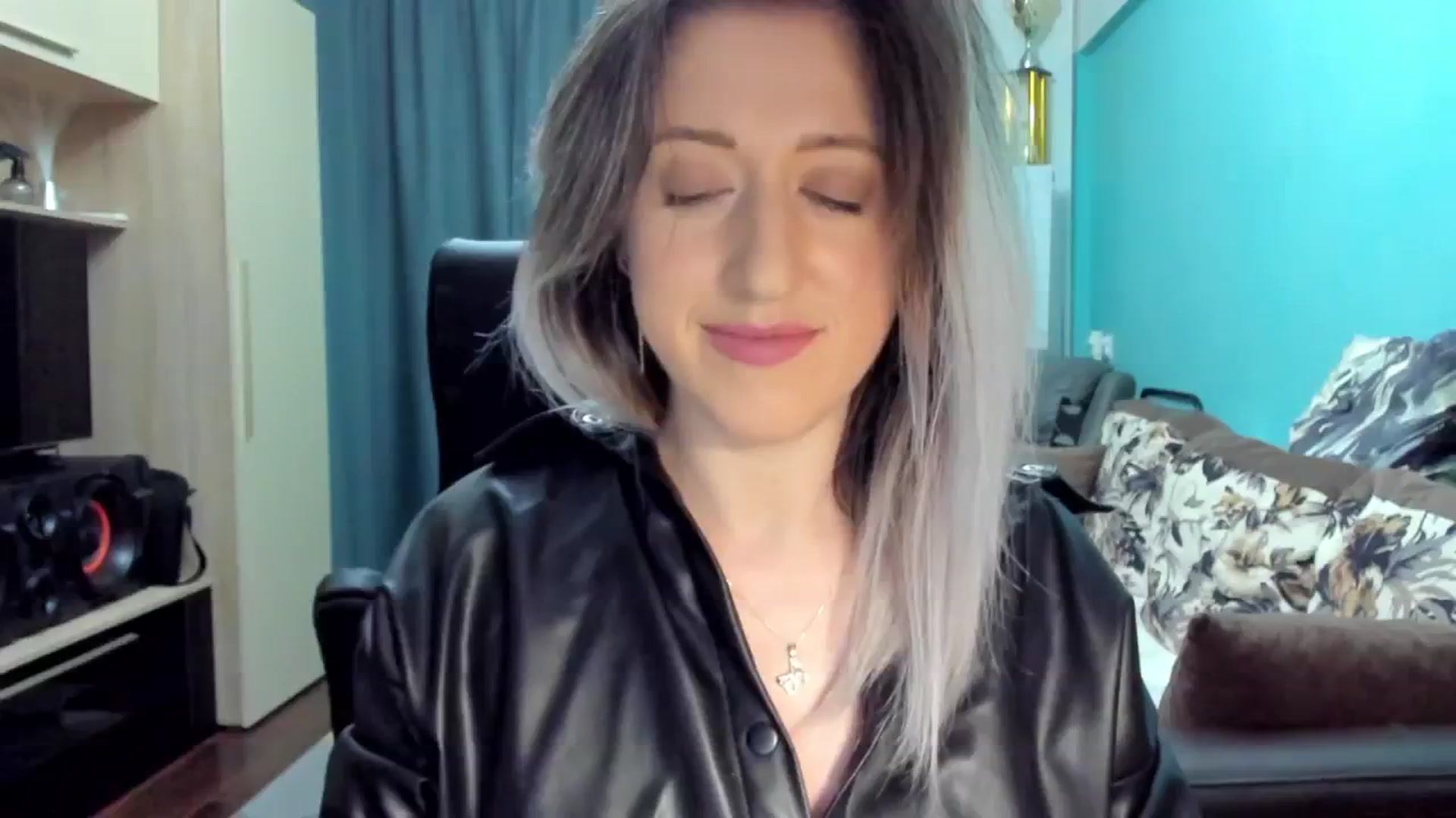 Gallery image thumbnail from SweetDelia_'s myfreecams stream on, 10/01/2024, 24:46 image 20 of 20