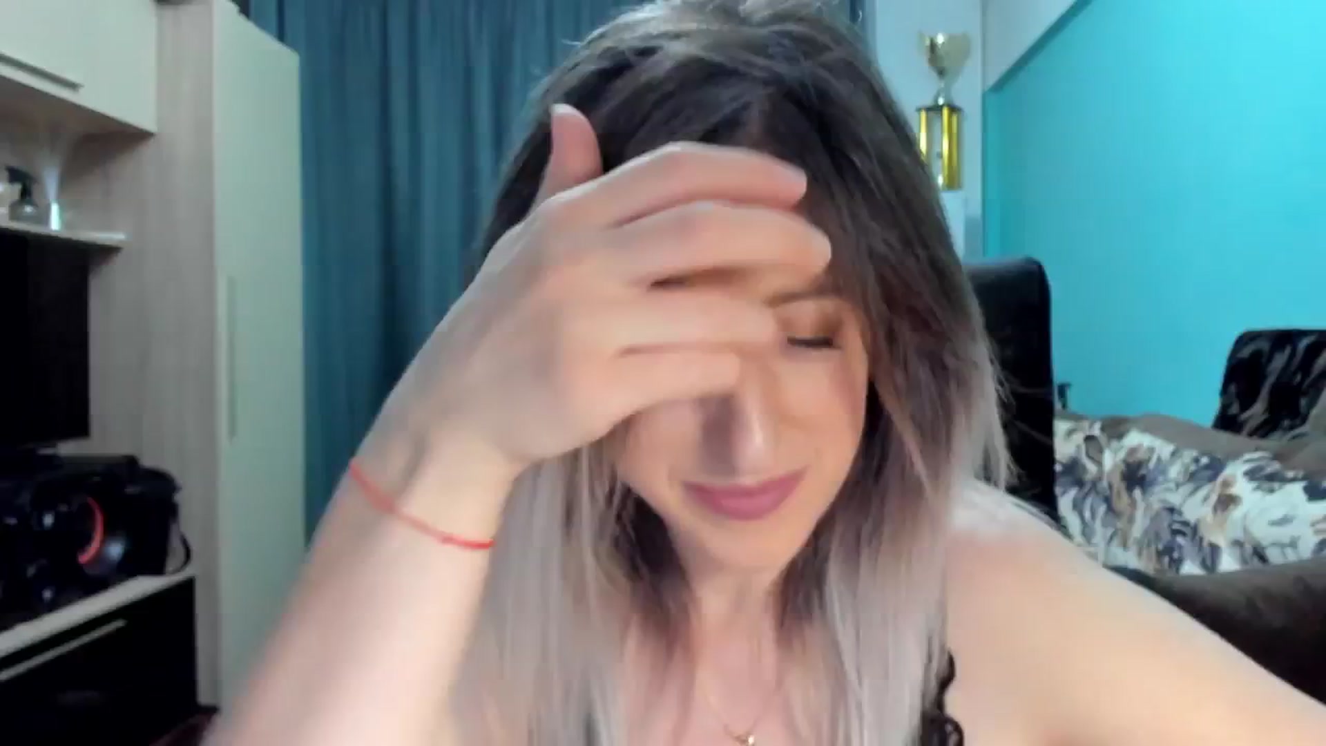 Gallery image thumbnail from SweetDelia_'s myfreecams stream on, 10/06/2024, 01:16 image 11 of 20