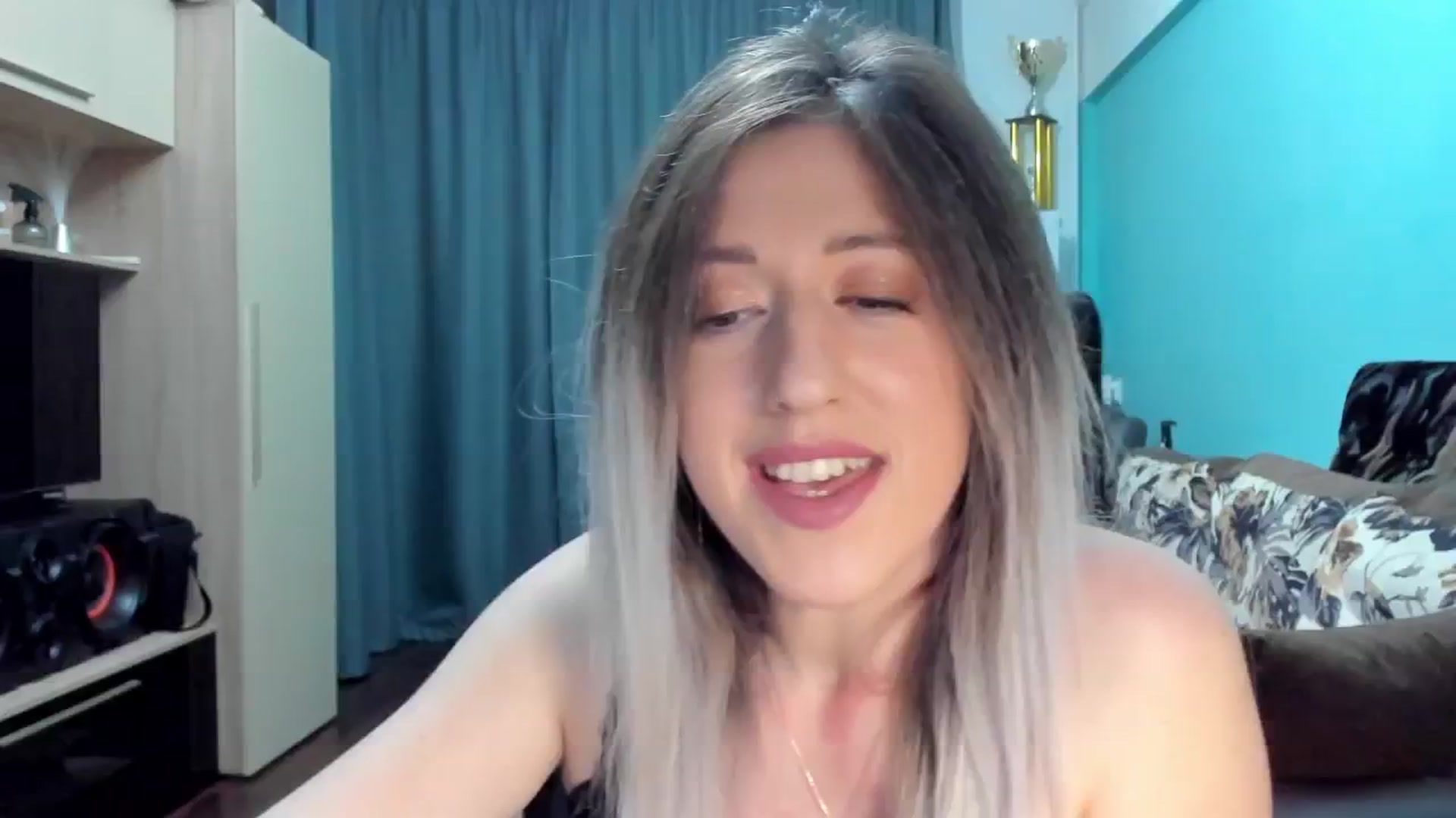 Gallery image thumbnail from SweetDelia_'s myfreecams stream on, 10/06/2024, 01:16 image 20 of 20