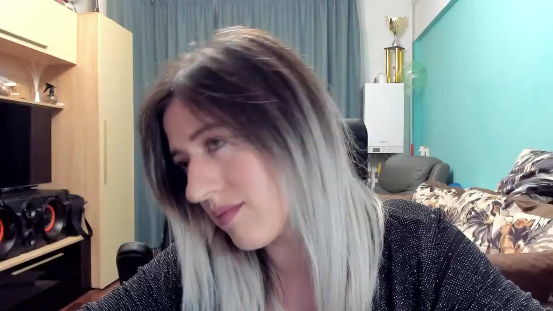 Gallery image thumbnail from SweetDelia_'s myfreecams stream on, 10/09/2024, 23:52 image 2 of 20