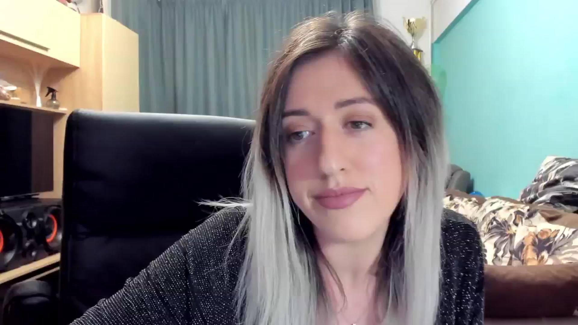 Gallery image thumbnail from SweetDelia_'s myfreecams stream on, 10/09/2024, 23:52 image 4 of 20
