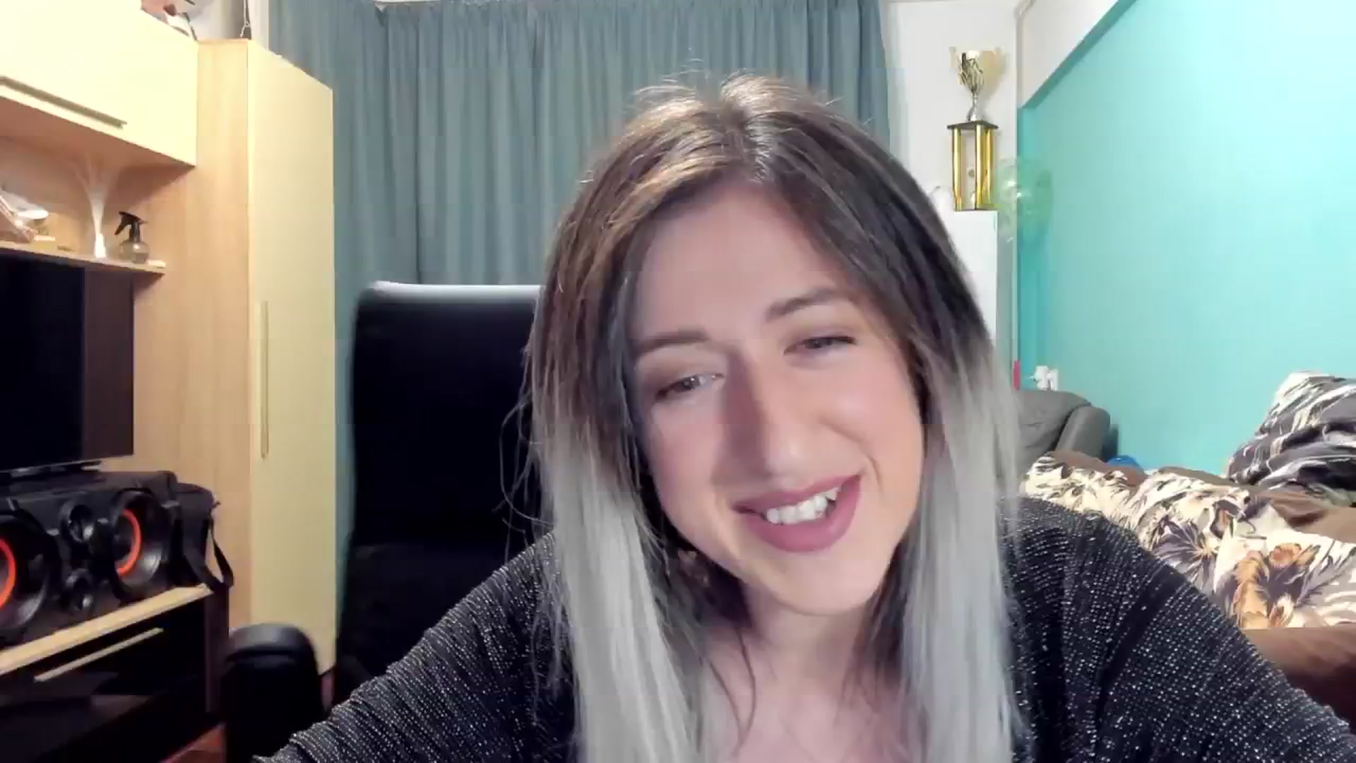 Gallery image thumbnail from SweetDelia_'s myfreecams stream on, 10/09/2024, 23:52 image 14 of 20