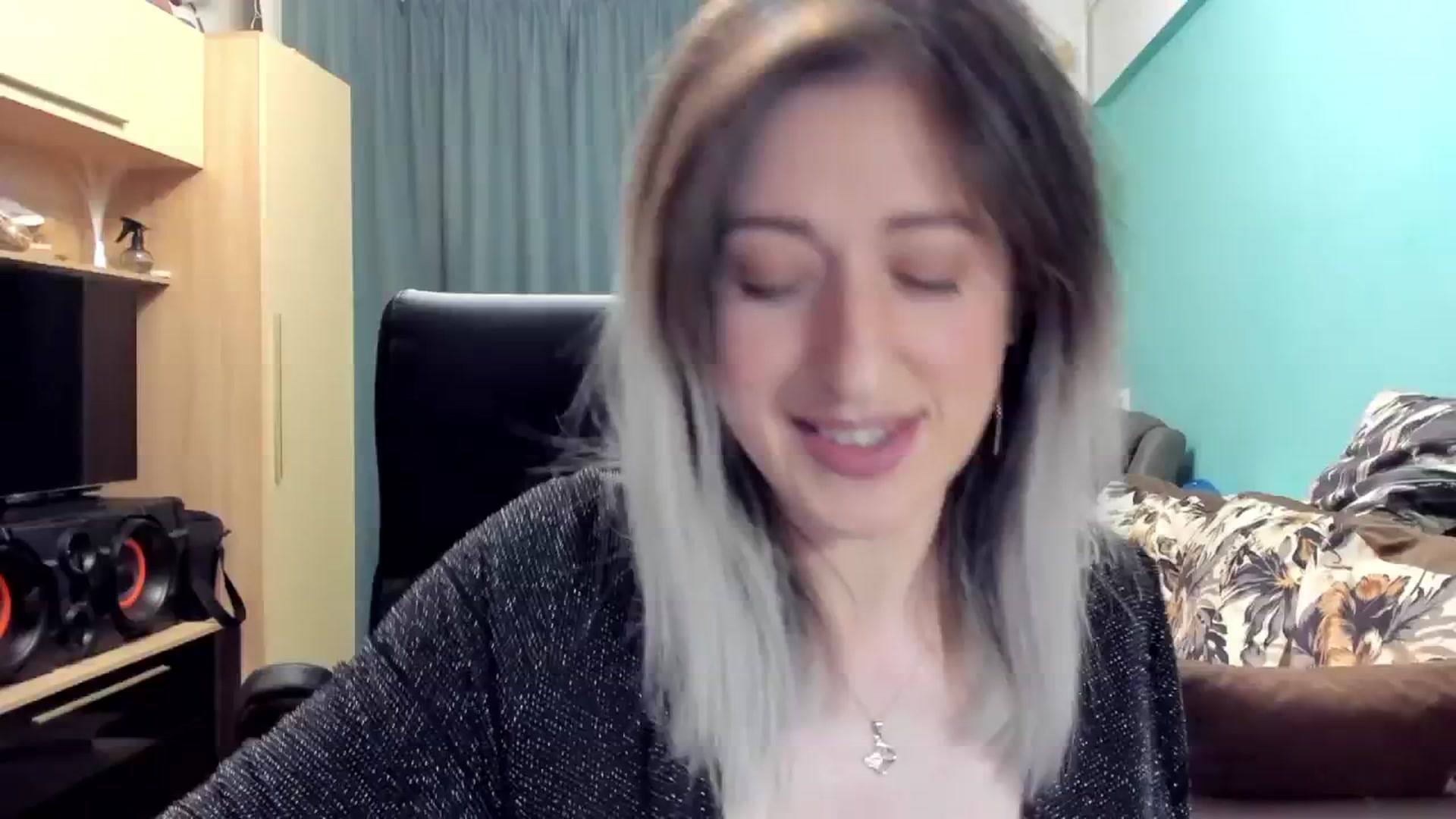 Gallery image thumbnail from SweetDelia_'s myfreecams stream on, 10/09/2024, 23:52 image 5 of 20