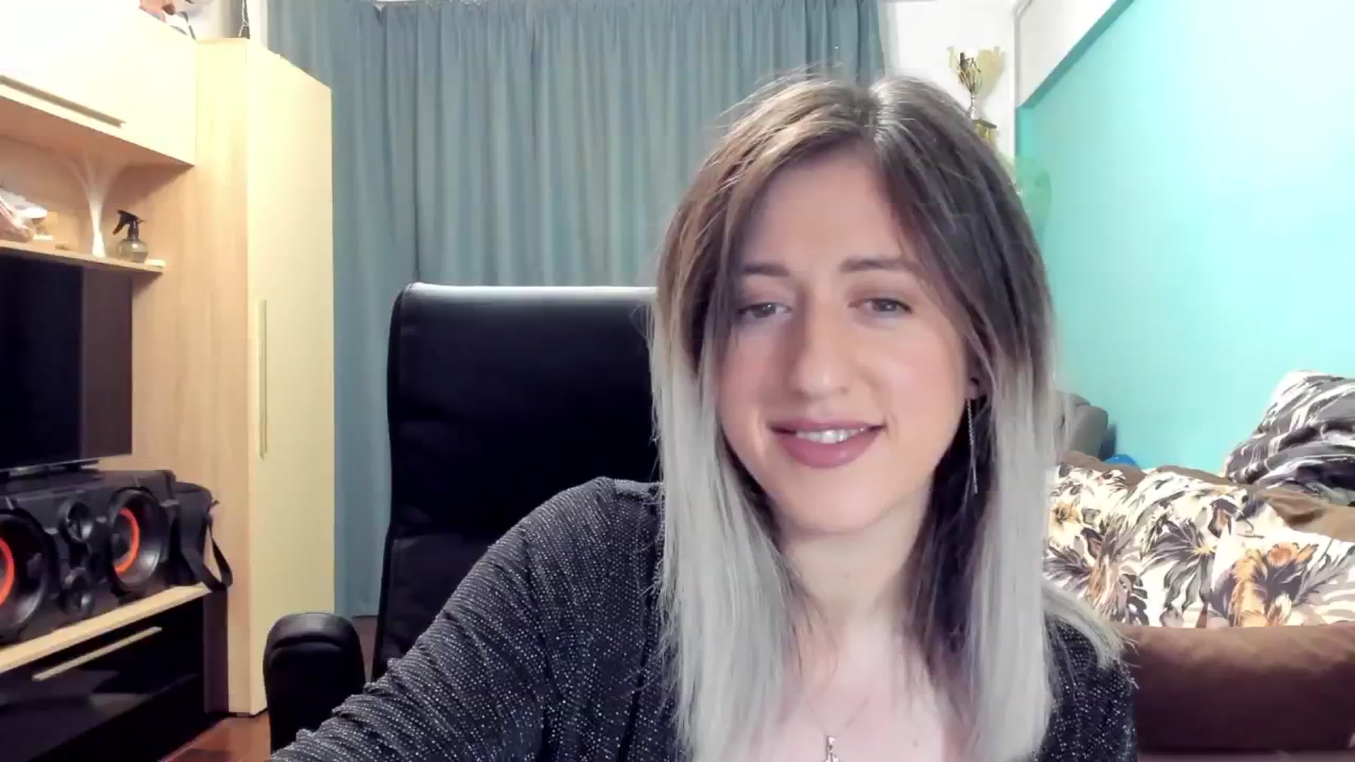 Gallery image thumbnail from SweetDelia_'s myfreecams stream on, 10/09/2024, 23:52 image 20 of 20