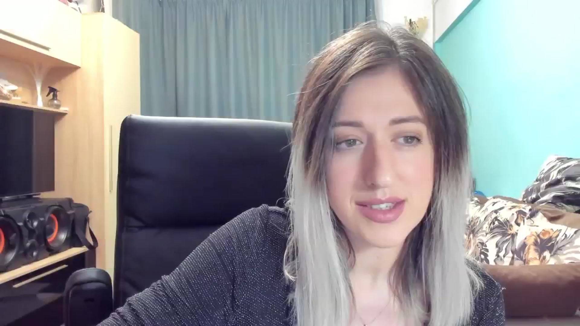 Gallery image thumbnail from SweetDelia_'s myfreecams stream on, 10/09/2024, 23:52 image 1 of 20
