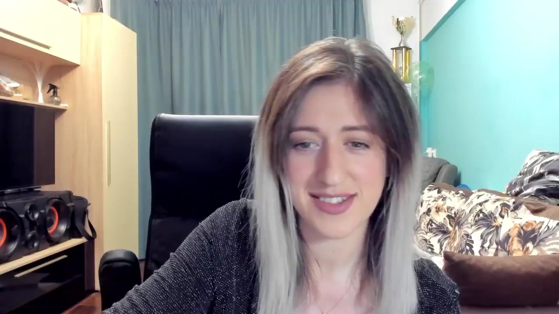 Gallery image thumbnail from SweetDelia_'s myfreecams stream on, 10/09/2024, 23:52 image 8 of 20