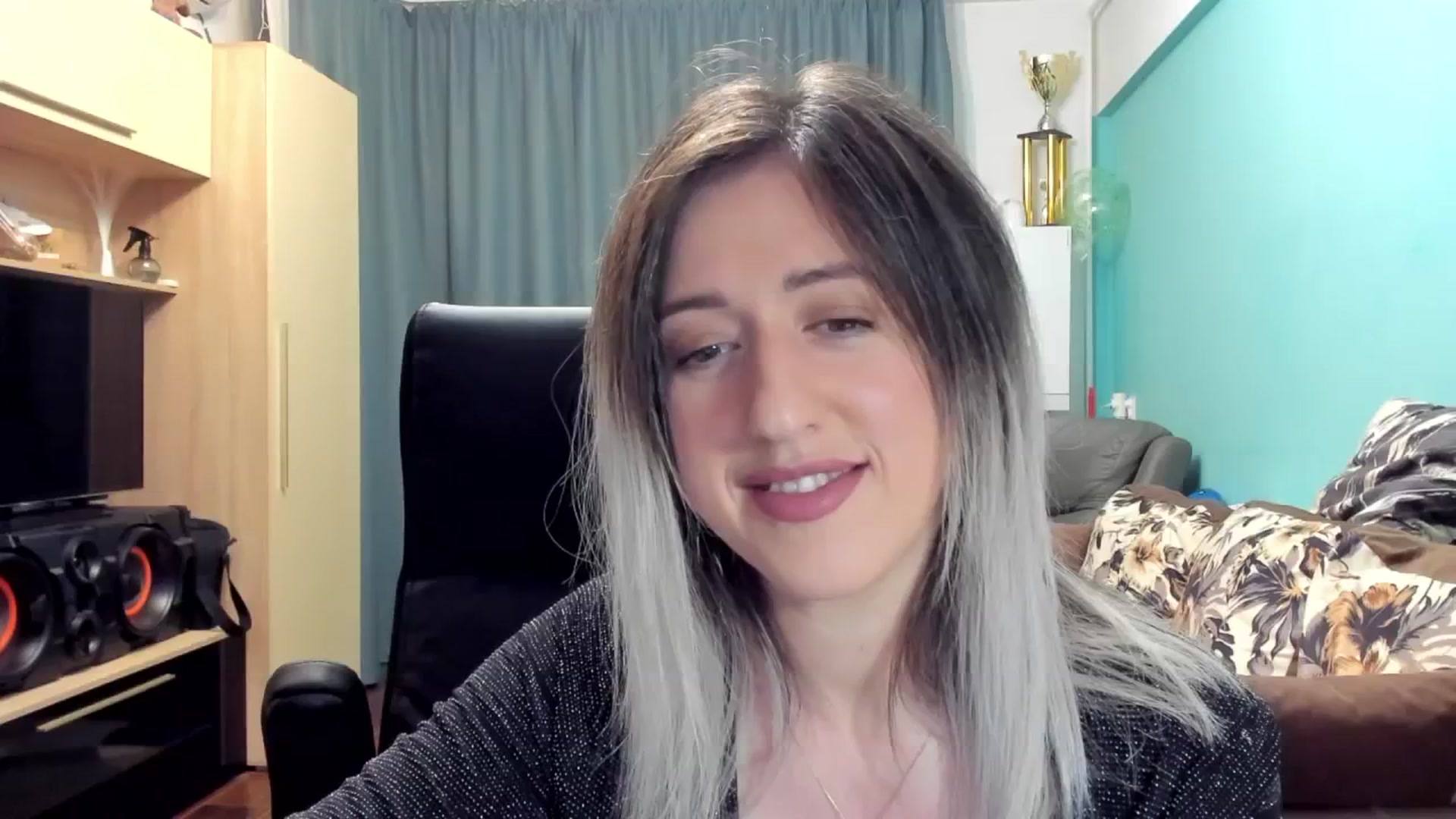 Gallery image thumbnail from SweetDelia_'s myfreecams stream on, 10/09/2024, 23:52 image 13 of 20