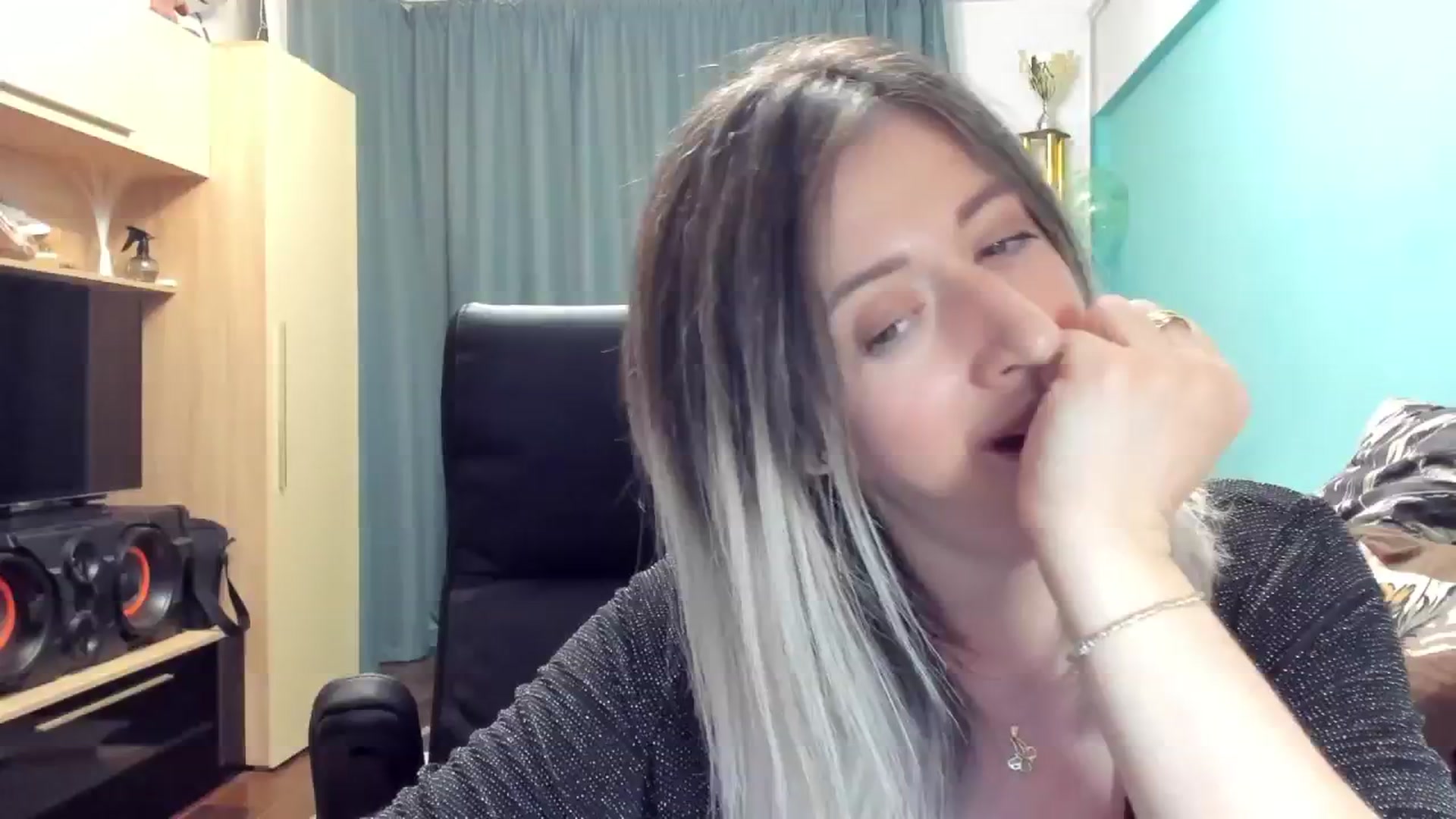 Gallery image thumbnail from SweetDelia_'s myfreecams stream on, 10/10/2024, 01:13 image 20 of 20