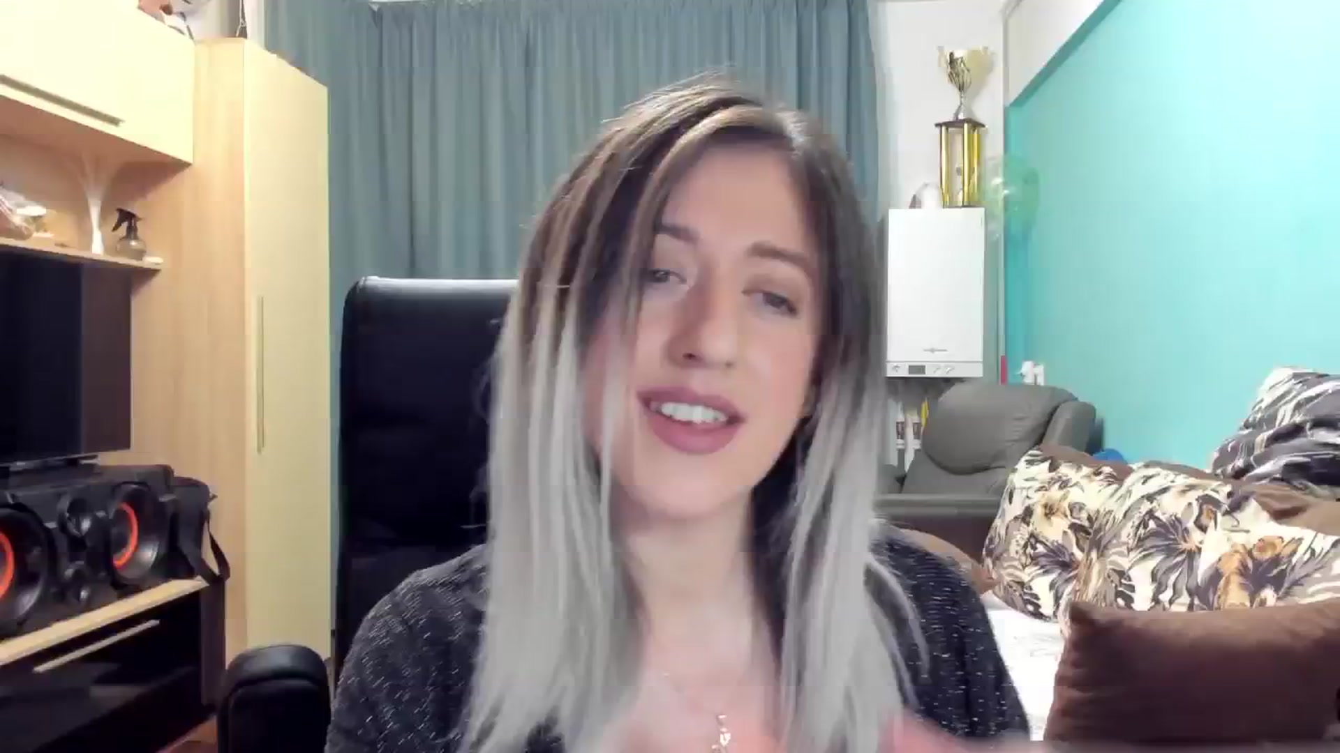 Gallery image thumbnail from SweetDelia_'s myfreecams stream on, 10/10/2024, 01:13 image 11 of 20