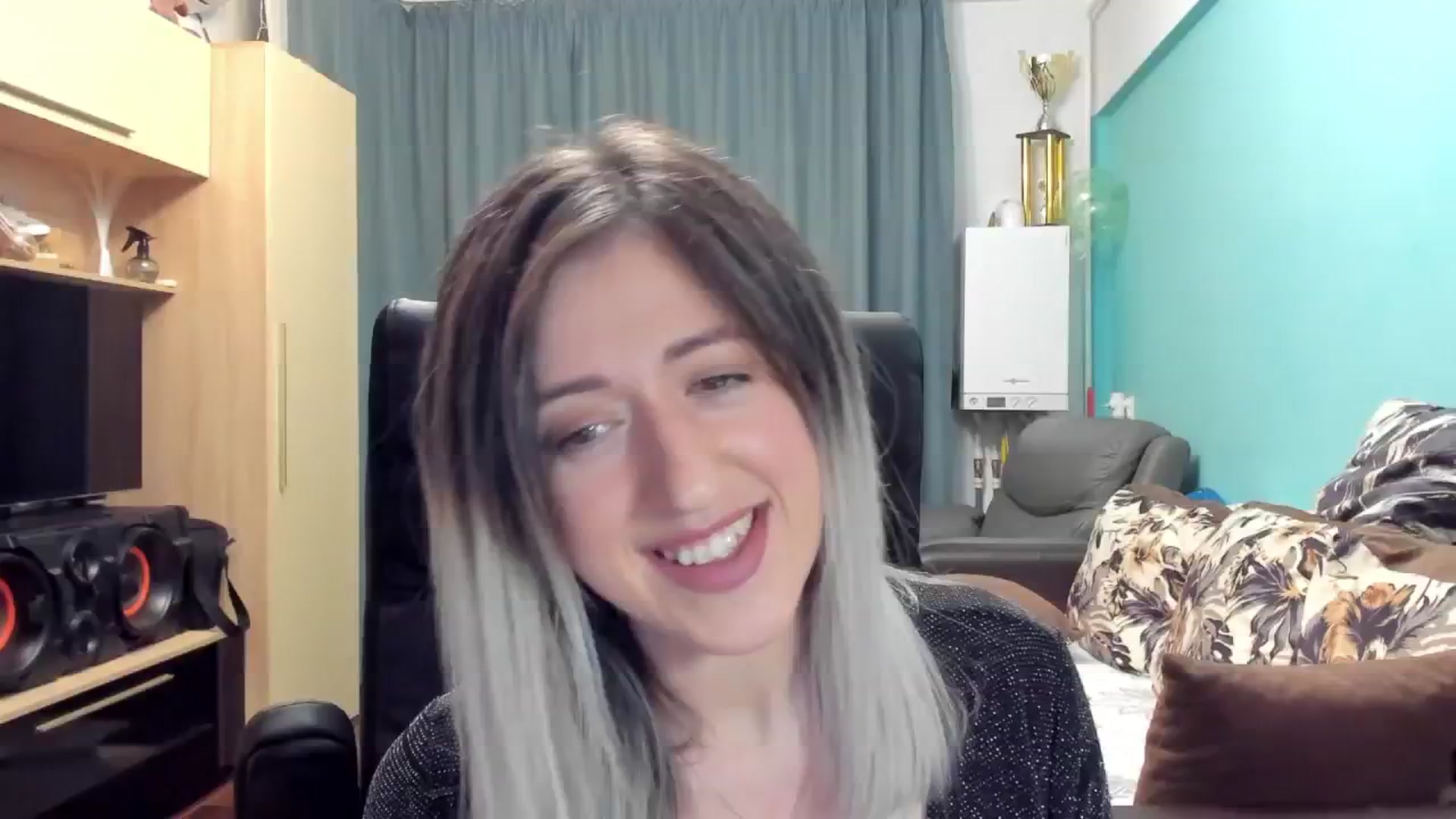 Gallery image thumbnail from SweetDelia_'s myfreecams stream on, 10/10/2024, 01:13 image 13 of 20