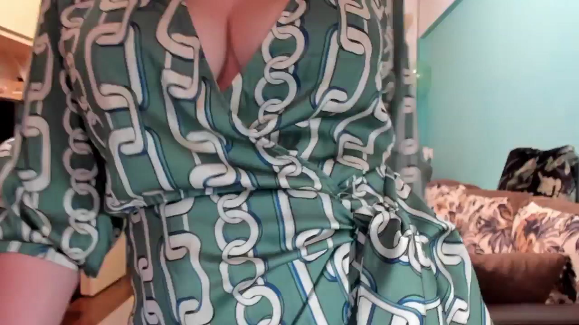 Gallery image thumbnail from SweetDelia_'s myfreecams stream on, 10/19/2024, 01:44 image 16 of 20