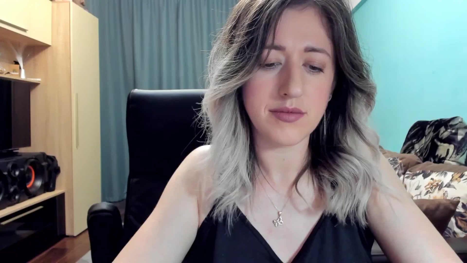 Gallery image thumbnail from SweetDelia_'s myfreecams stream on, 10/20/2024, 22:58 image 1 of 20