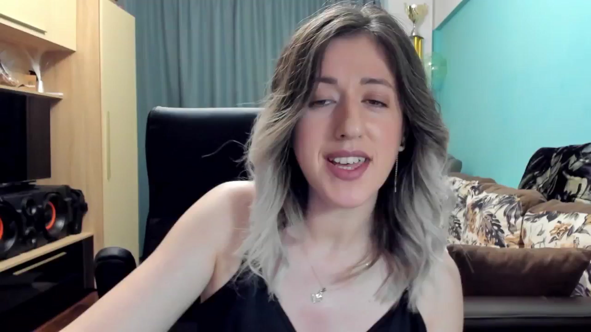 Gallery image thumbnail from SweetDelia_'s myfreecams stream on, 10/21/2024, 24:03 image 20 of 20