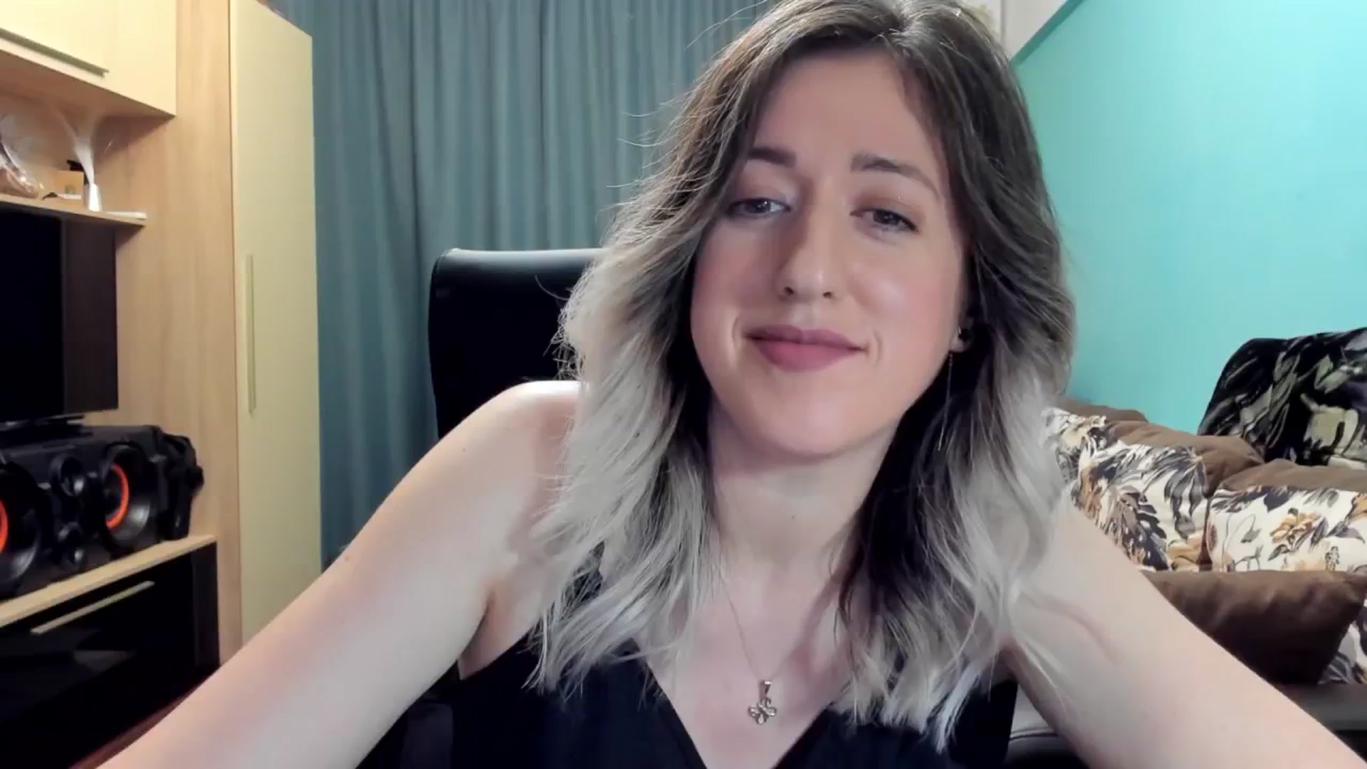Gallery image thumbnail from SweetDelia_'s myfreecams stream on, 10/21/2024, 01:28 image 20 of 20