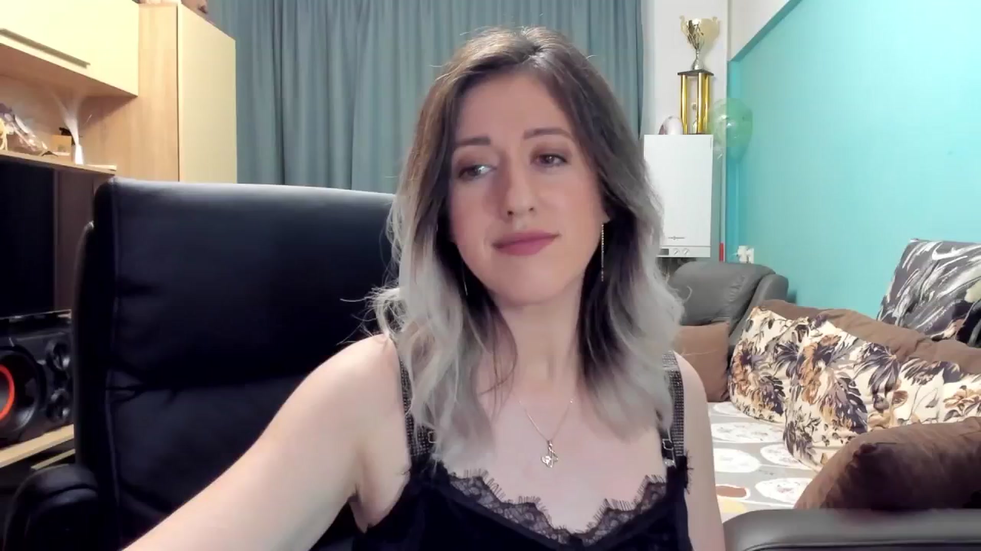 Gallery image thumbnail from SweetDelia_'s myfreecams stream on, 10/21/2024, 23:47 image 1 of 20