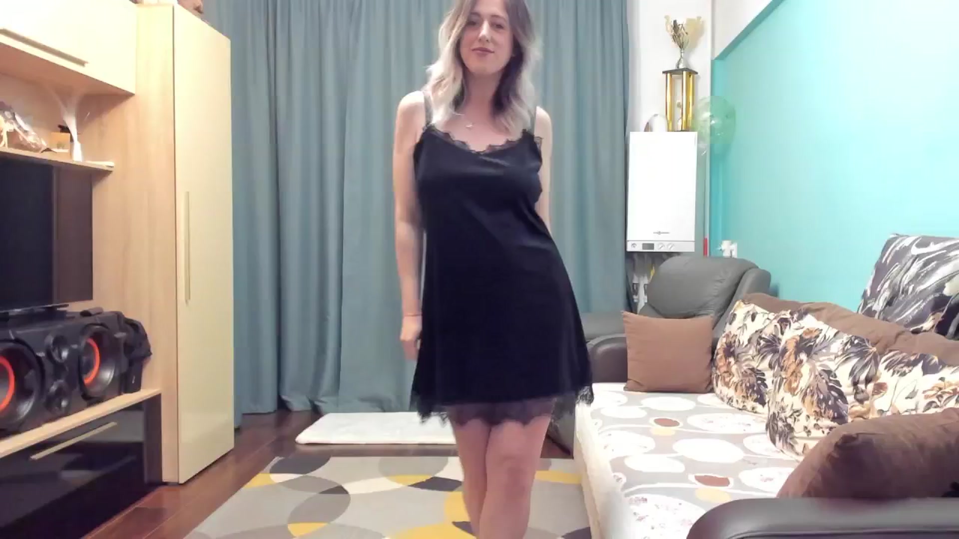 Gallery image thumbnail from SweetDelia_'s myfreecams stream on, 10/22/2024, 24:43 image 1 of 20