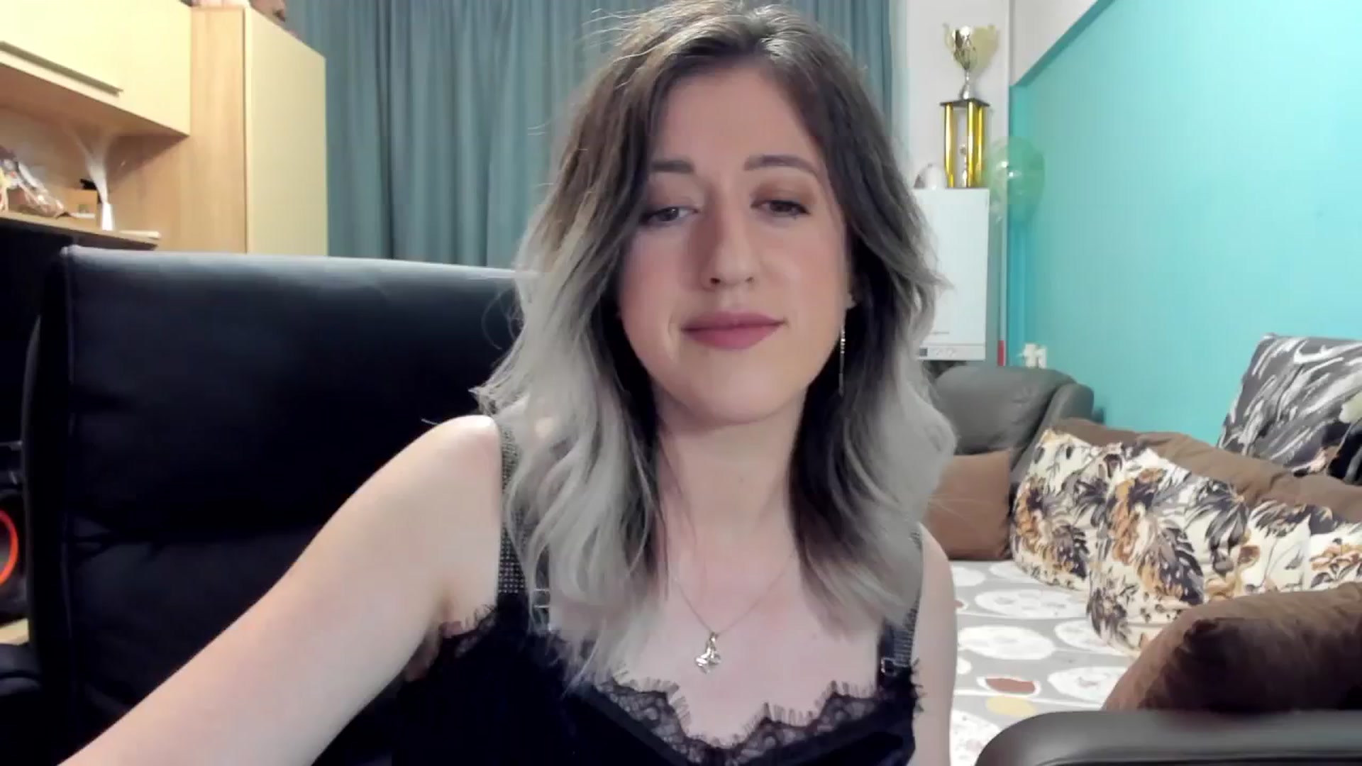 Gallery image thumbnail from SweetDelia_'s myfreecams stream on, 10/22/2024, 24:43 image 7 of 20