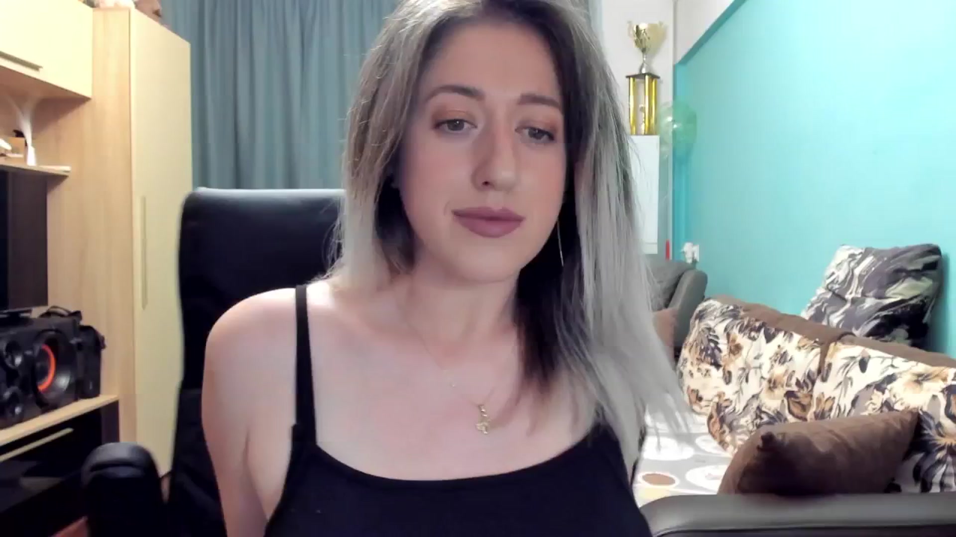 Gallery image thumbnail from SweetDelia_'s myfreecams stream on, 10/27/2024, 23:54 image 6 of 20