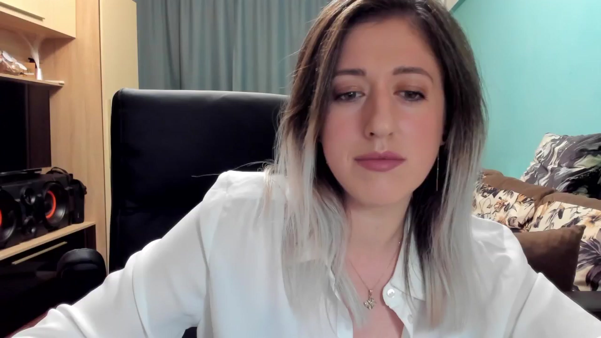 Gallery image thumbnail from SweetDelia_'s myfreecams stream on, 10/29/2024, 23:06 image 1 of 20