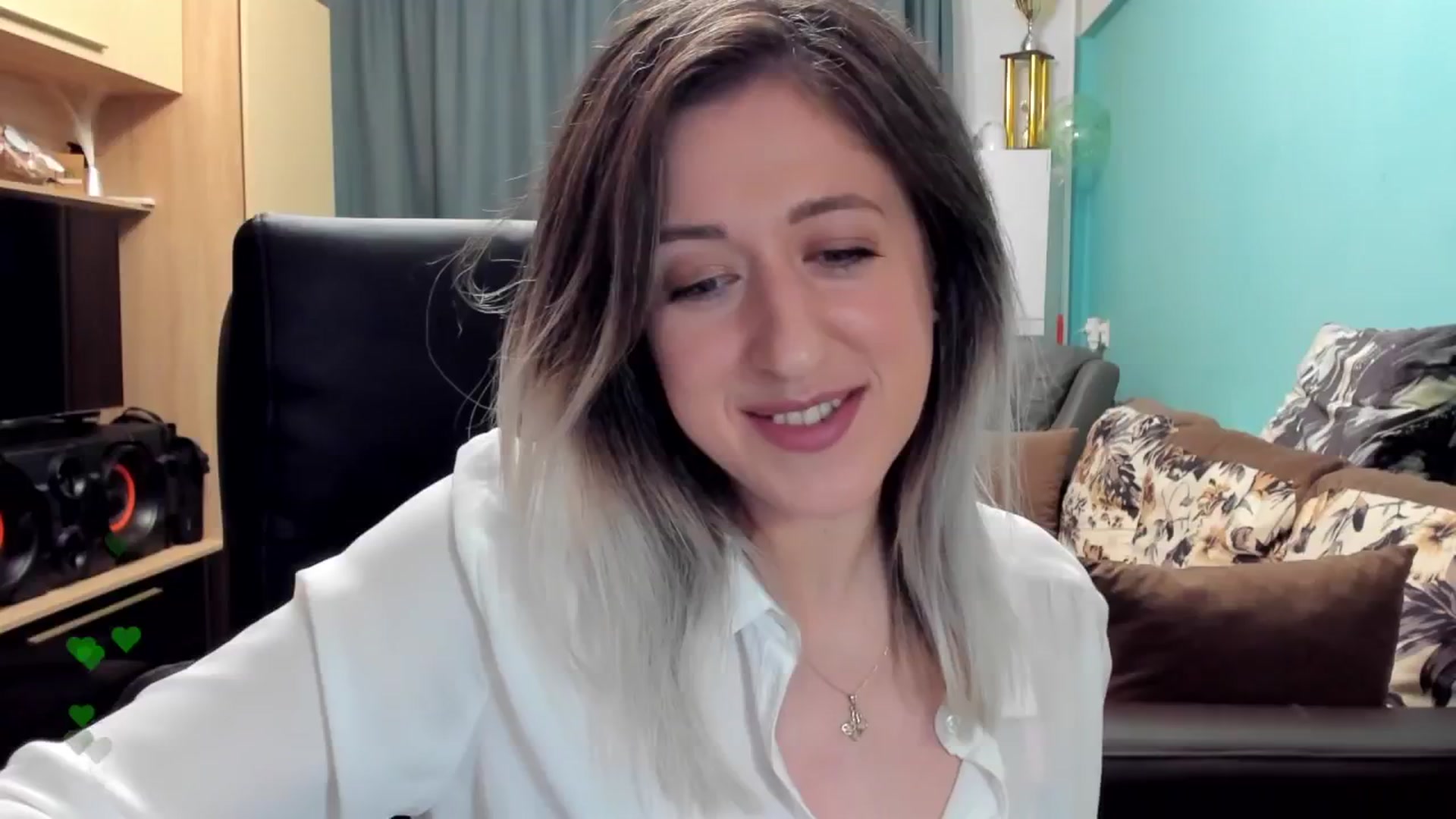 Gallery image thumbnail from SweetDelia_'s myfreecams stream on, 10/30/2024, 02:06 image 5 of 20