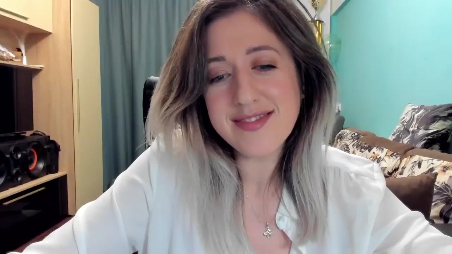 Gallery image thumbnail from SweetDelia_'s myfreecams stream on, 10/30/2024, 03:23 image 20 of 20