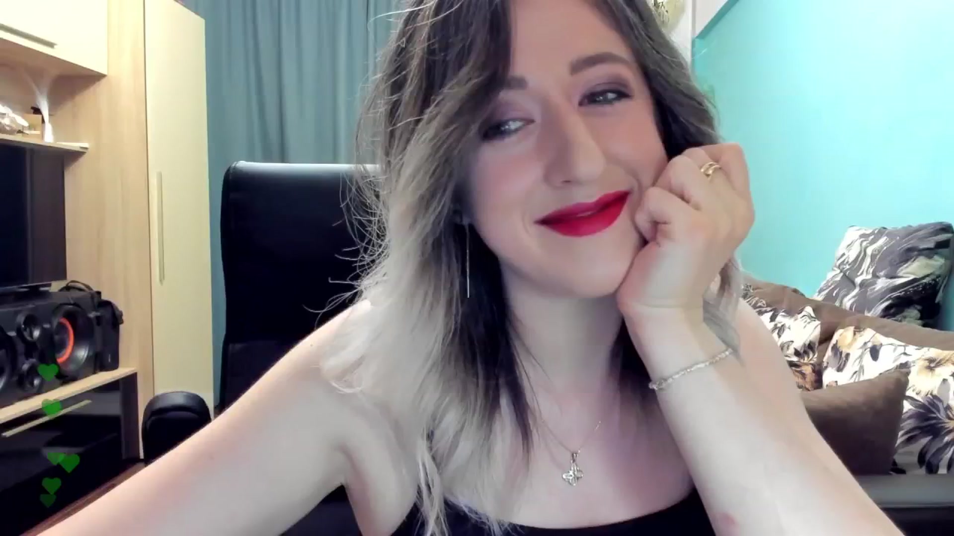 Gallery image thumbnail from SweetDelia_'s myfreecams stream on, 10/31/2024, 24:04 image 14 of 20