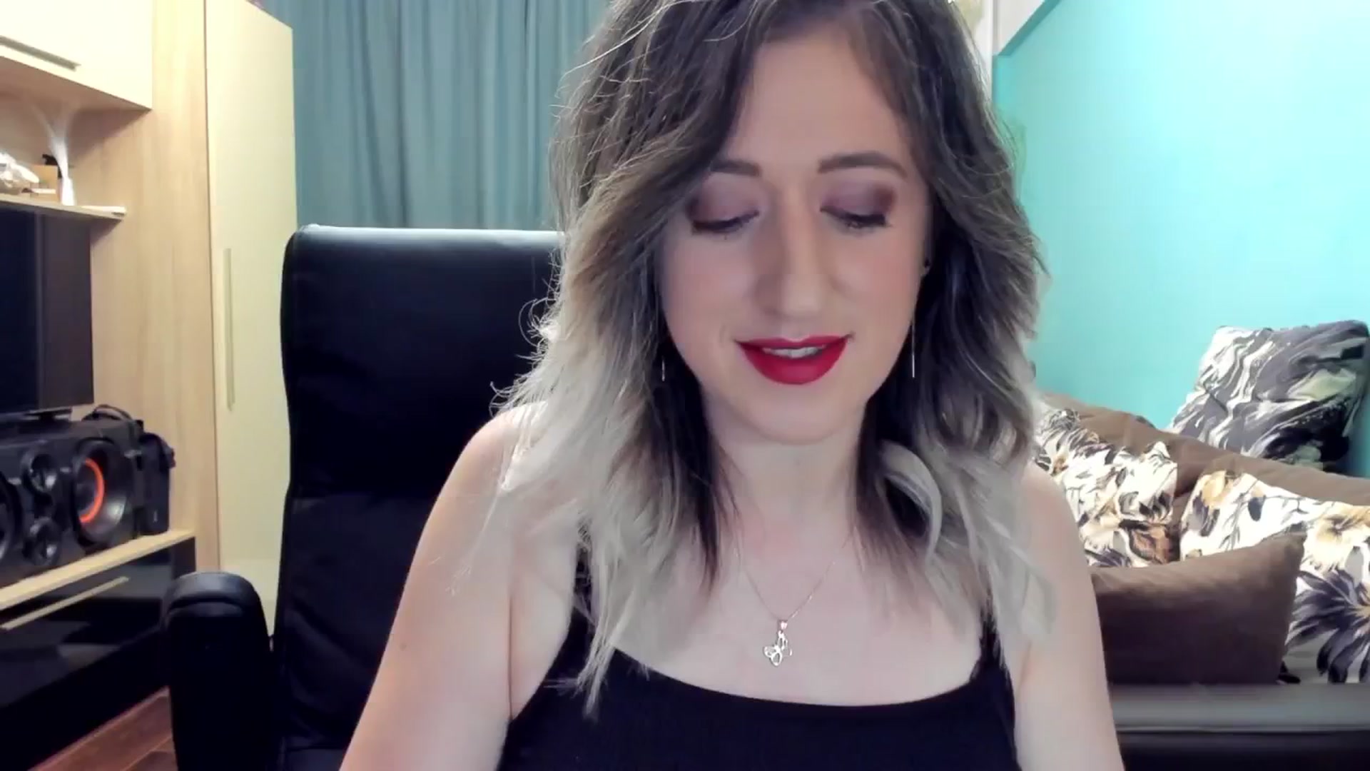 Gallery image thumbnail from SweetDelia_'s myfreecams stream on, 10/31/2024, 24:04 image 5 of 20