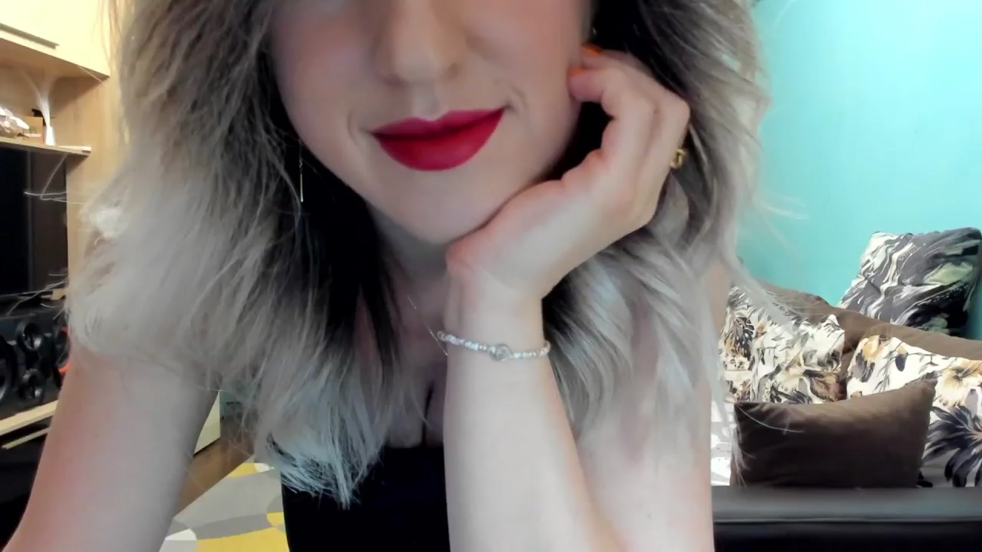 Gallery image thumbnail from SweetDelia_'s myfreecams stream on, 10/31/2024, 24:04 image 19 of 20