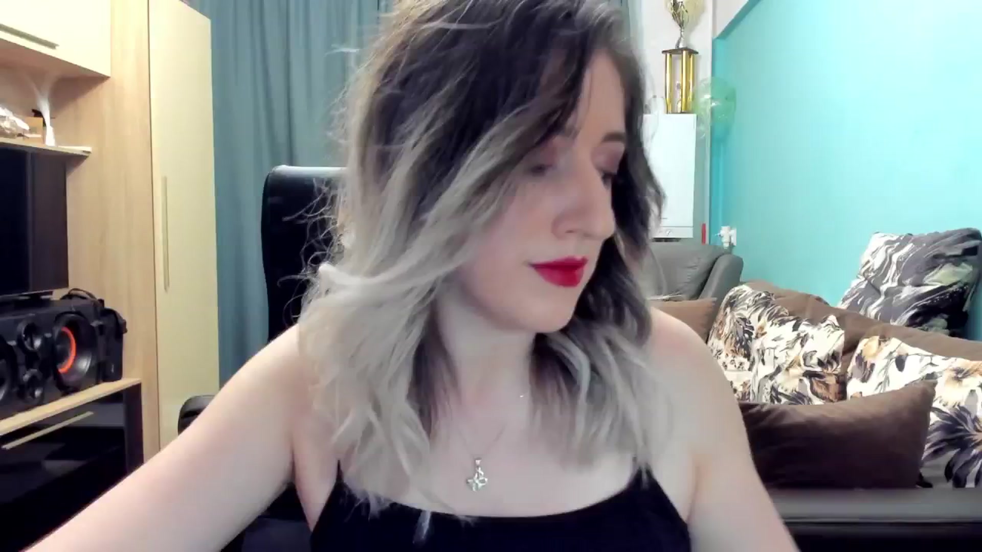 Gallery image thumbnail from SweetDelia_'s myfreecams stream on, 10/31/2024, 24:04 image 3 of 20