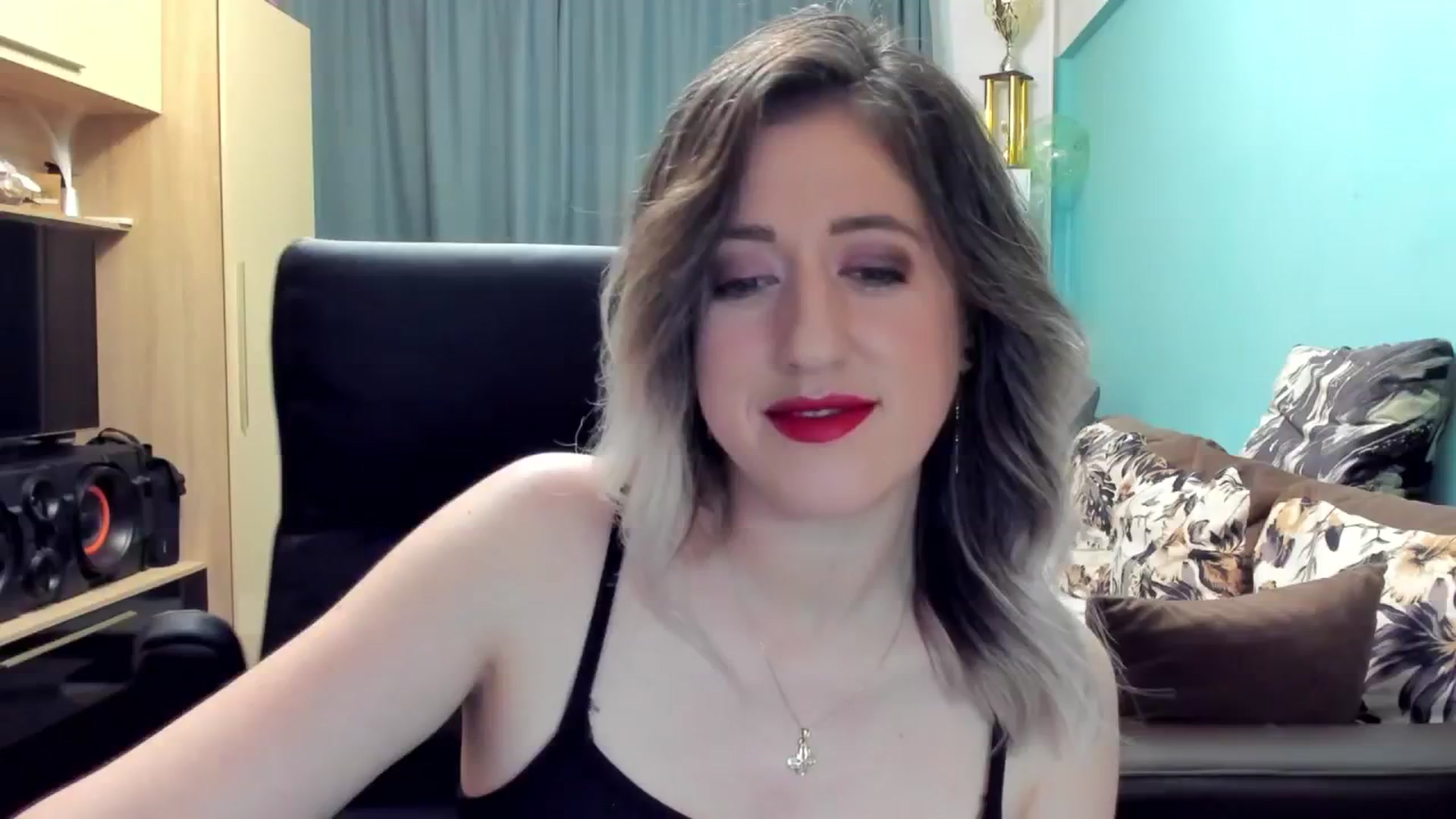 Gallery image thumbnail from SweetDelia_'s myfreecams stream on, 10/31/2024, 02:19 image 20 of 20